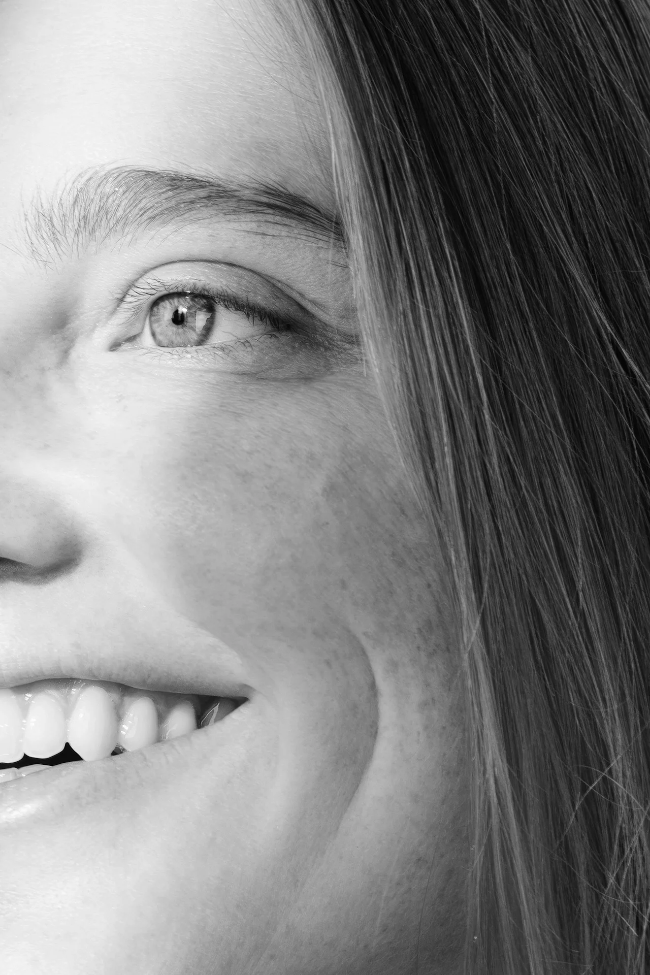 At Smile & Smile™, we have been caring for our patients since 2013, creating beautiful smiles through a balance of long-term dental health and refined aesthetics. Whatever your concerns or dental history, we are here to guide and support you on your
