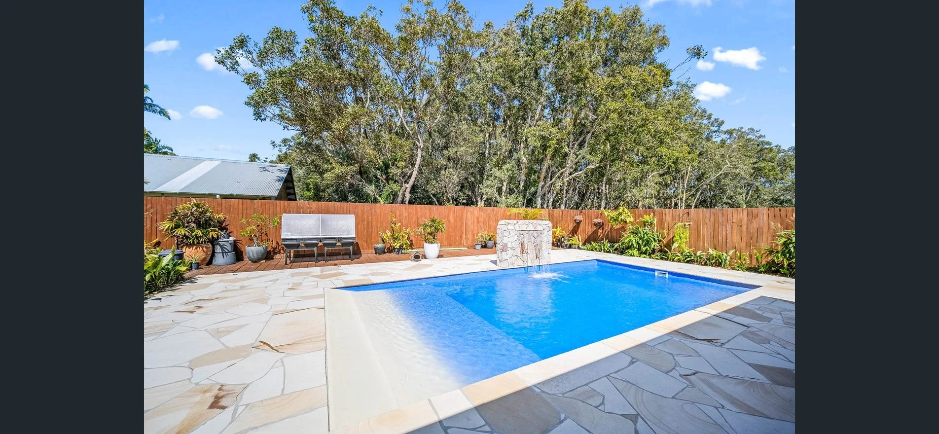 Sandstone Paving Newcastle - Jurassic Stone