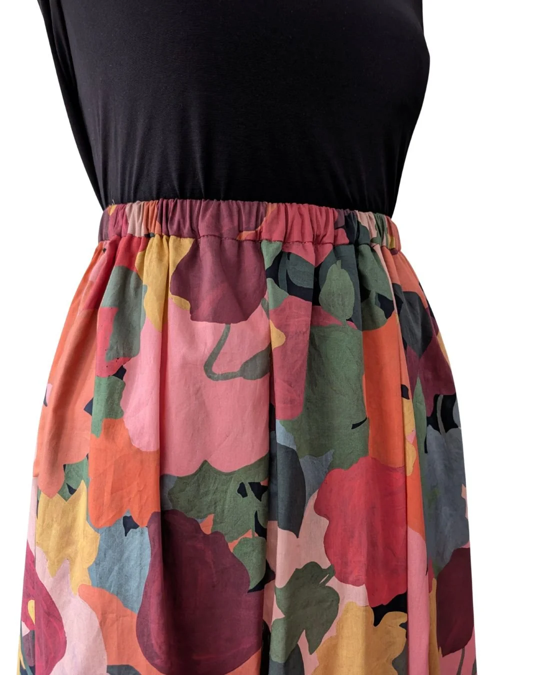 marina absract floral gathered skirt close up of waistband