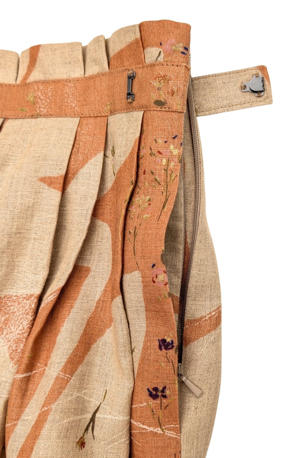 momo pleat skirt - peach - zip detail.jpg