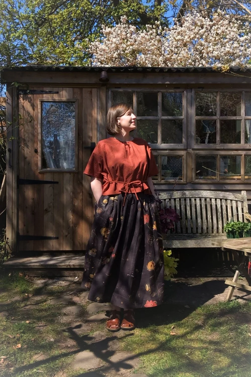 momo leat skirt - pit - model.jpg
