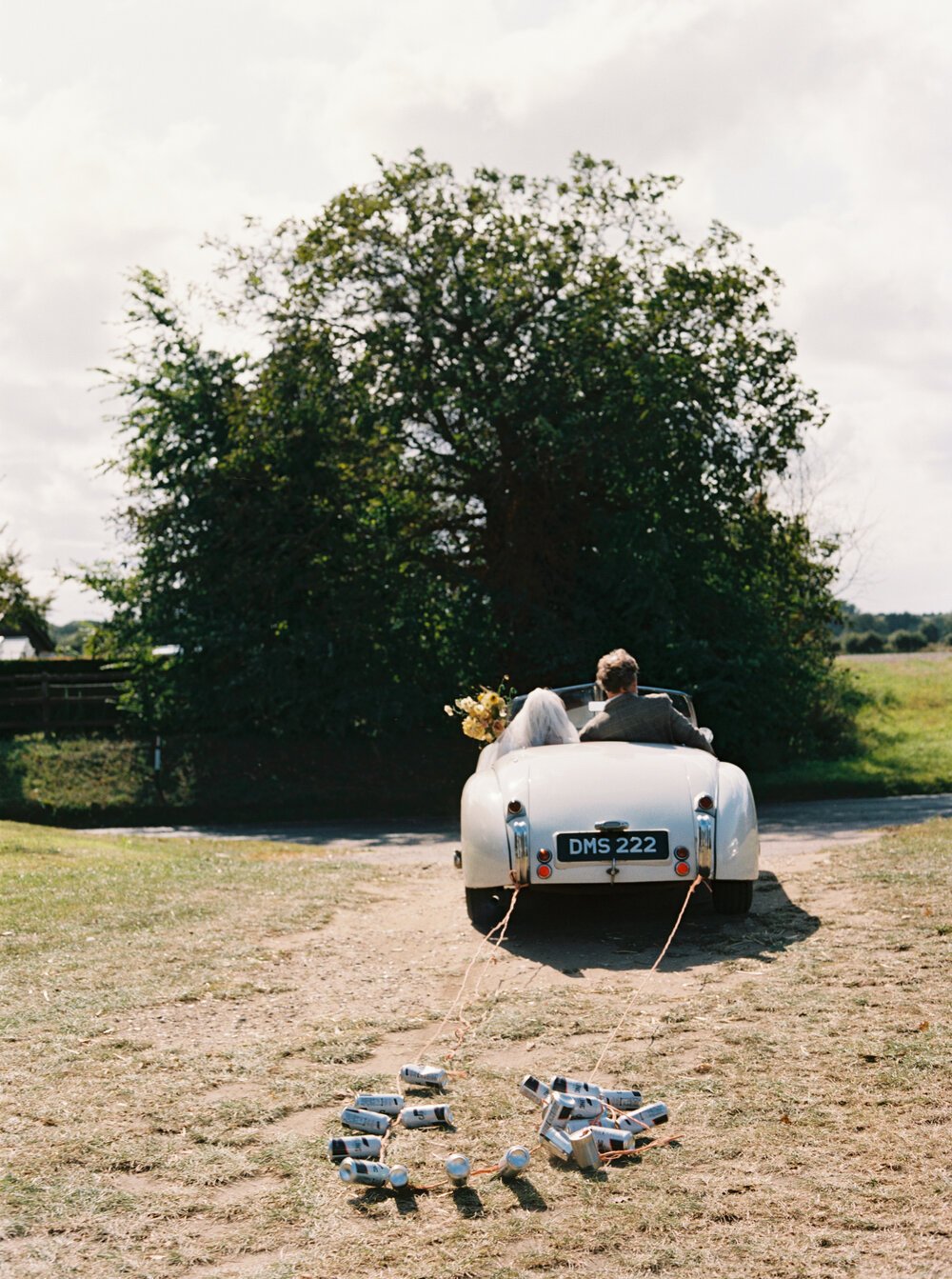Vintage-Wedding-Car-Hire-London_2.jpg