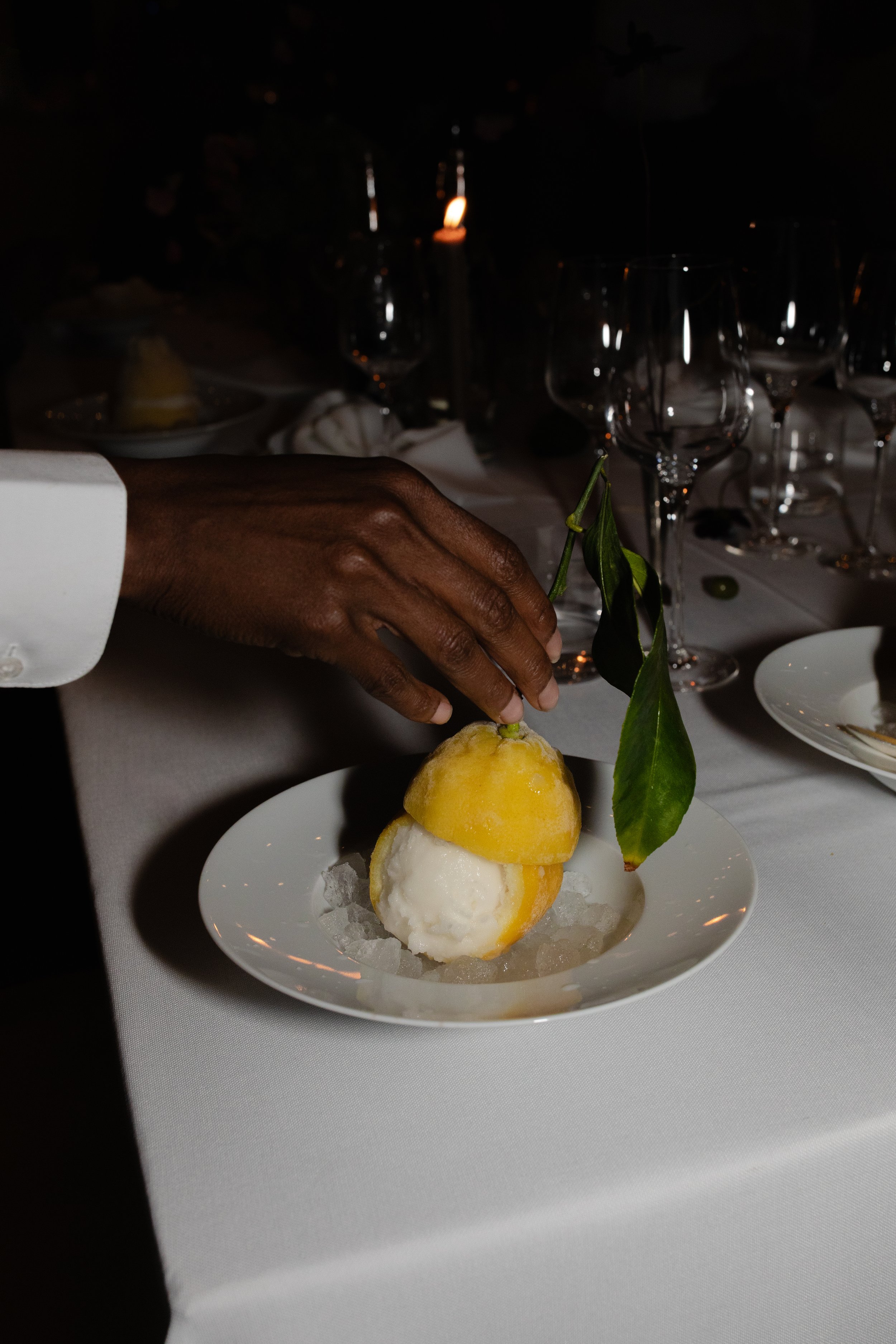 lemon-sorbet-in-lemon-wedding-dessert.jpg