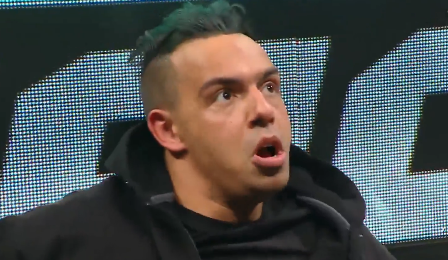 Η πραγματική ταυτότητα του μασκοφόρου στο WWE SmackDown