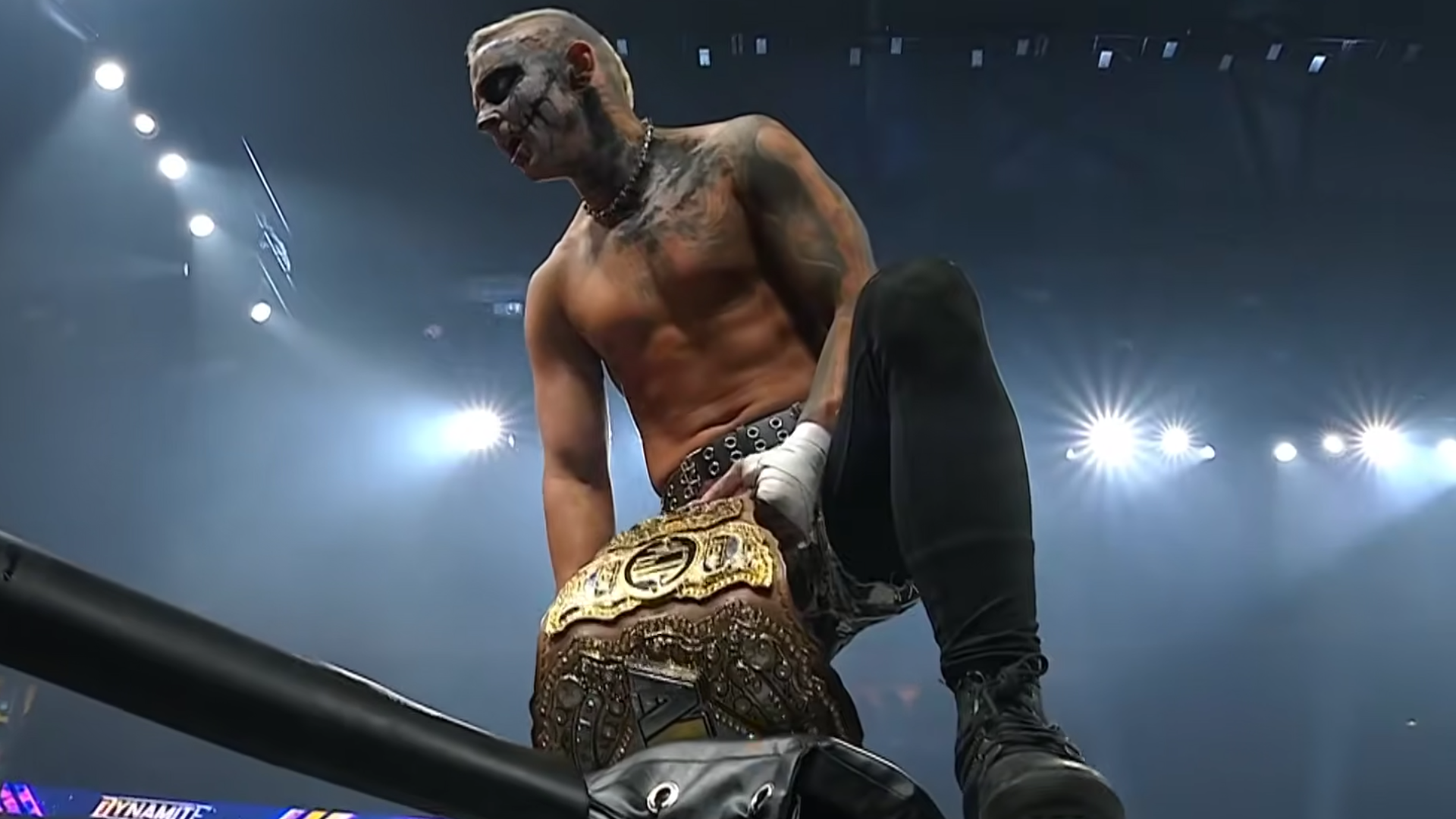 O Darby Allin κερδίζει τον AEW World τίτλο