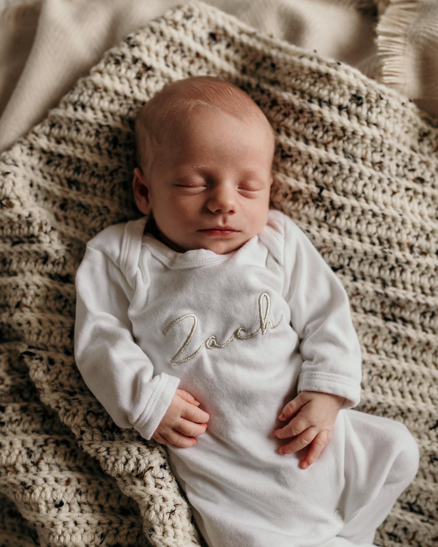 This newborn session was a special one 🤍
⠀⠀⠀⠀⠀⠀⠀⠀⠀
I&rsquo;ve been taking pictures of this wonderful family since Blossom started 4 years ago so getting to photograph their gorgeous new addition was a dream!! He was an angel, and his big sister just