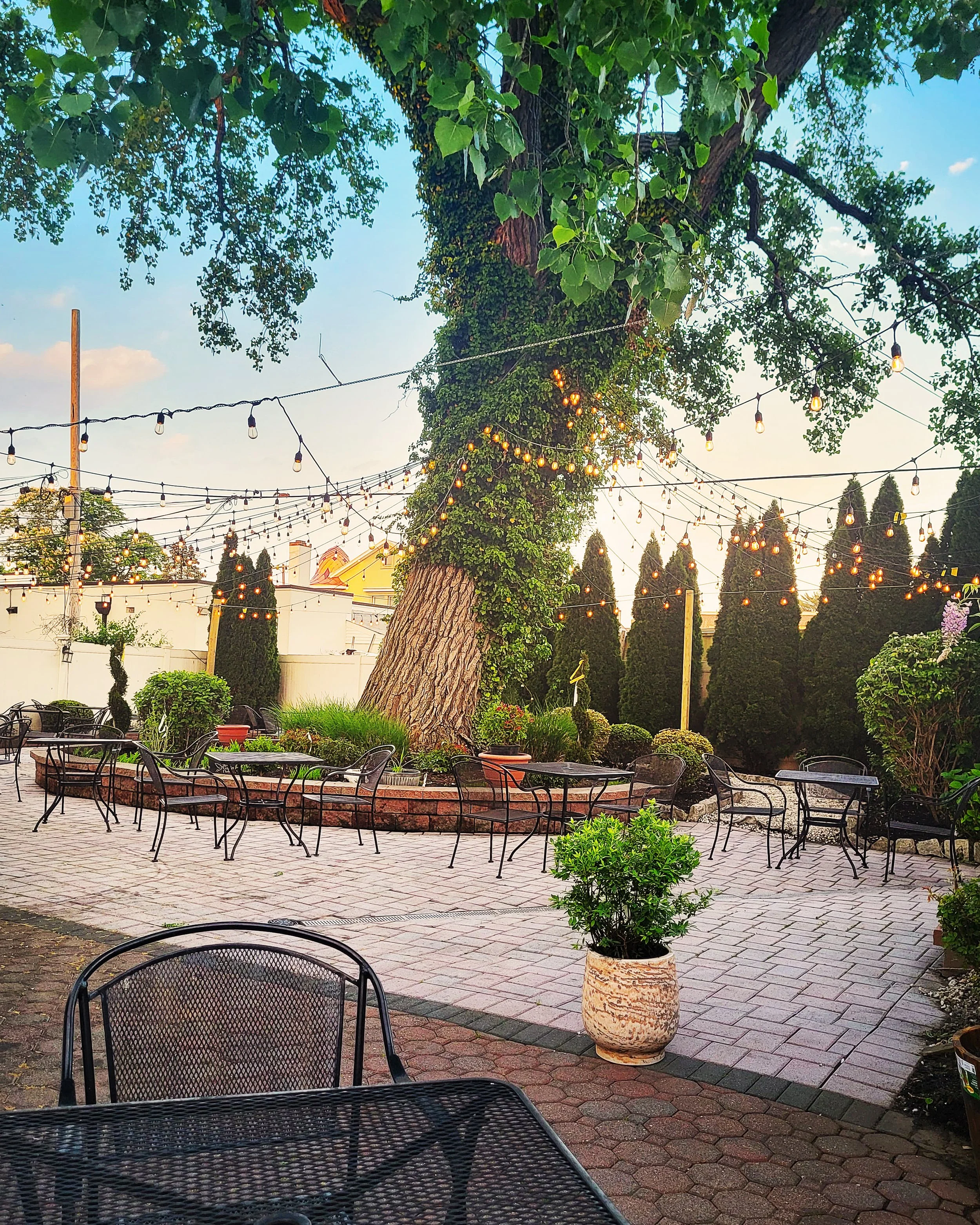 belmar_patio_1.jpg