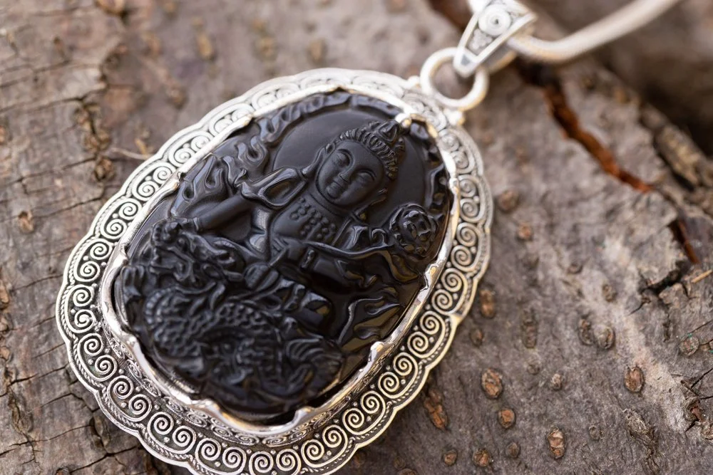 A47 LARGE SMOKEY QUARTZ BUDDHA CHUNKY NECKLACE low res-2.jpg