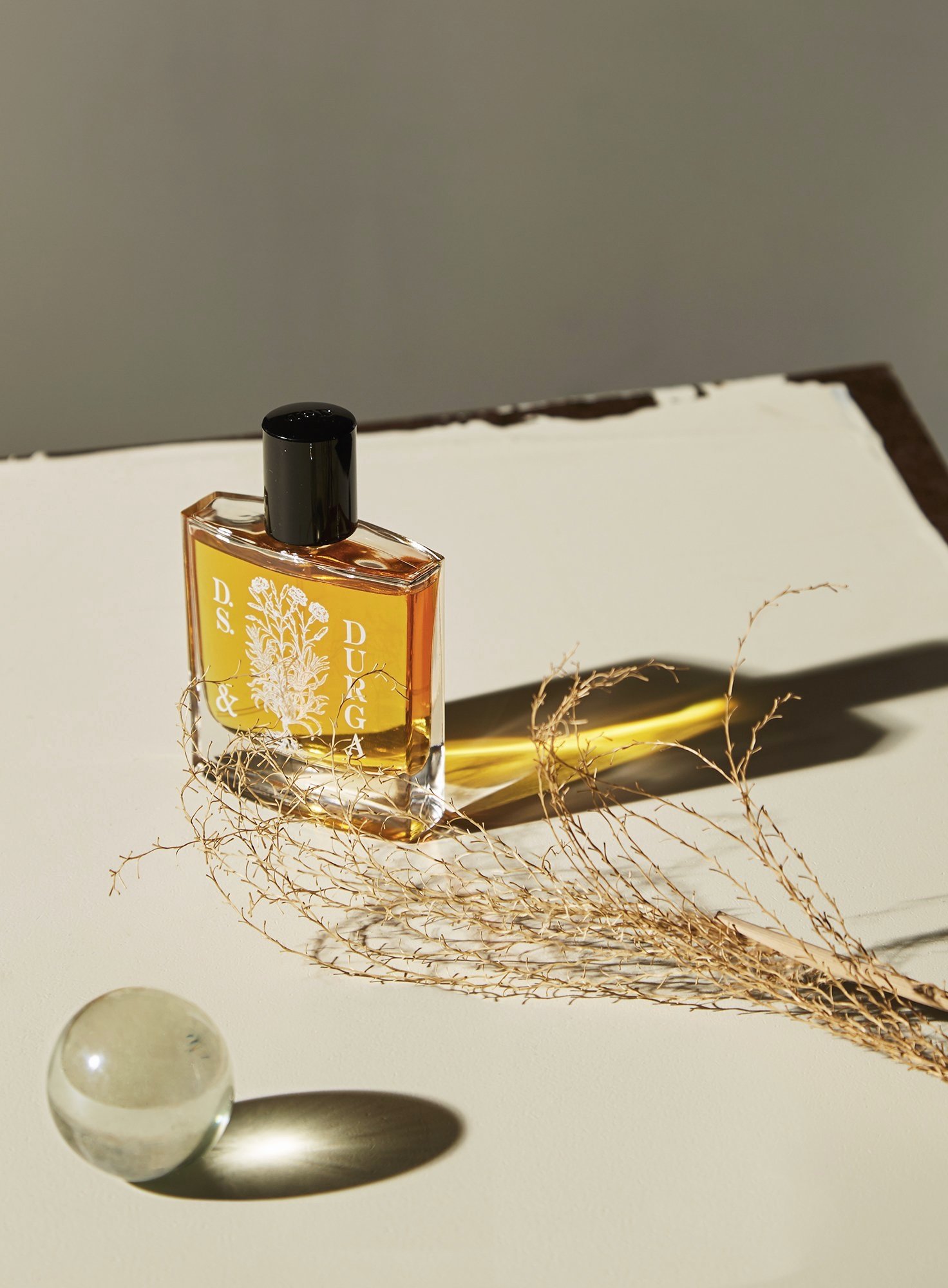 beauty. skincare styling. prop stylist. set design. cosmetic styling. cosmetic shoot. cosmetic product shoot. product styling. set dressing. still life. still life styling. still life prop stylist. props . beauty video. cosmetic still life. texture. 
