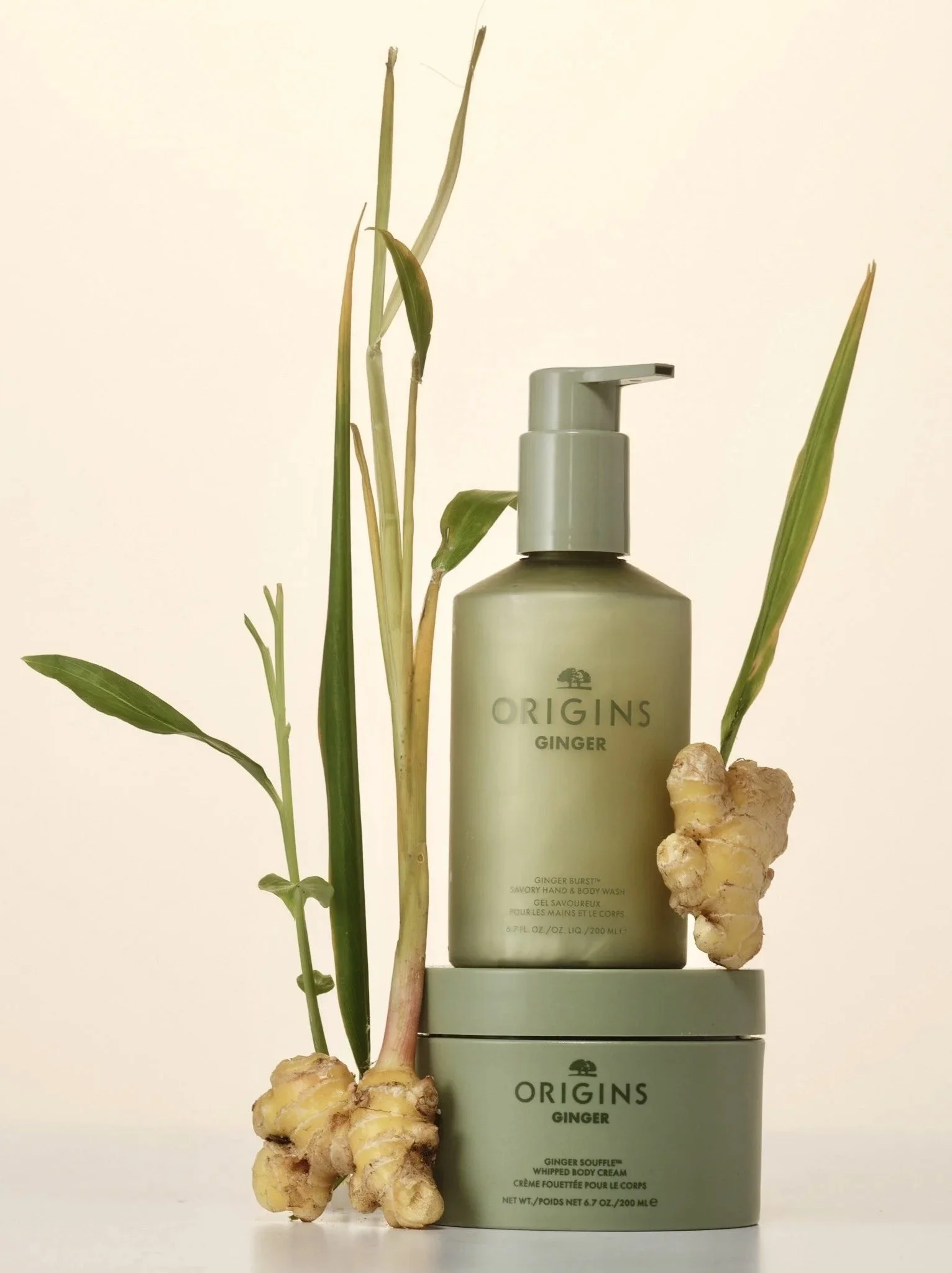 dried plant. beauty. skincare styling. prop stylist. set design. cosmetic styling. cosmetic shoot. cosmetic product shoot. product styling. set dressing. still life. still life styling. still life prop stylist. props. cosmetic still life. texture. co