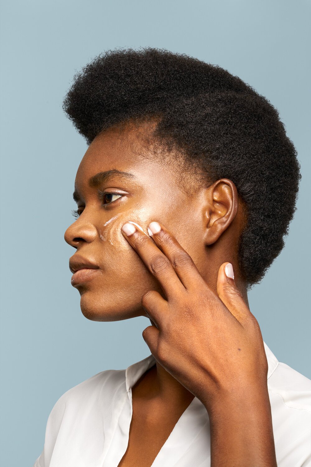 beauty. skincare styling. prop stylist. set design. cosmetic styling. cosmetic shoot. cosmetic product shoot. product styling. set dressing. still life. still life styling. still life prop stylist. props. beauty video. cosmetic still life. texture. c