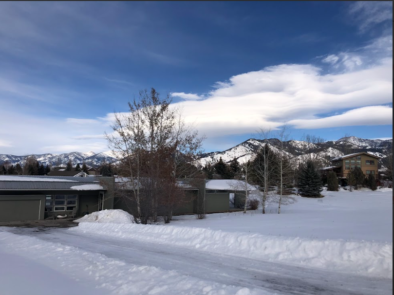 The Ultimate Guide to Prepping Your Airbnb for Winter Travelers