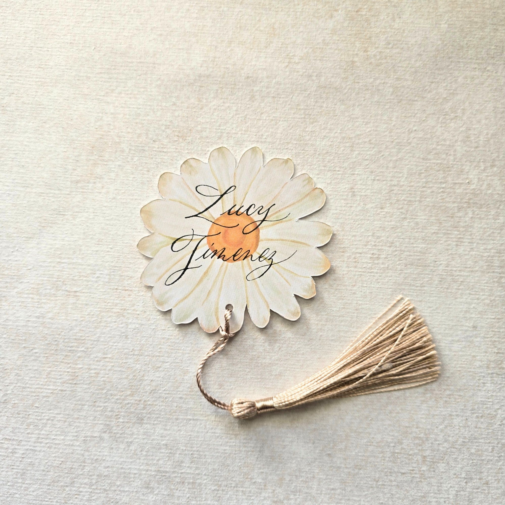 Watercolor Daisy Place Card with Gold Tassel- Personalizable- Set of 10