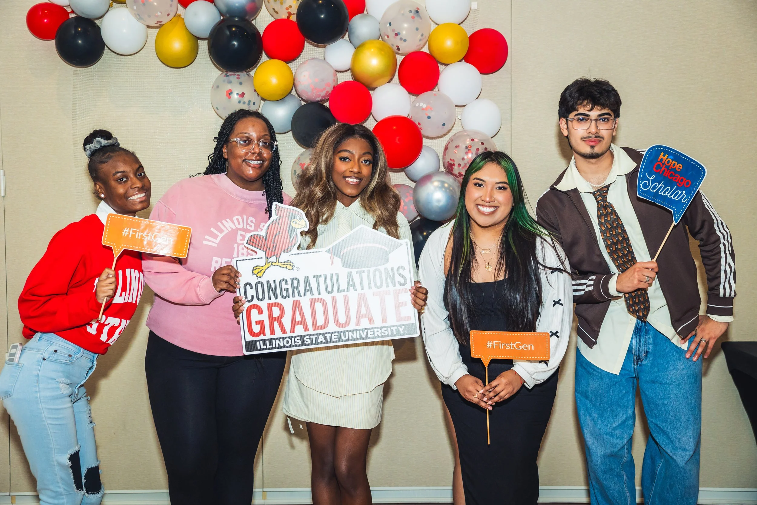 Group photo of various Illinois State Hope Scholar gradutes