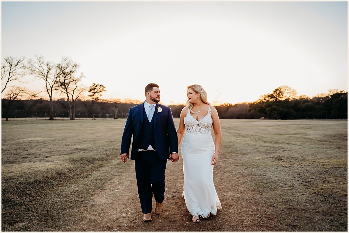 Bride and groom golden hour wedding portraits | Lauren Crumpler Photography | Texas Wedding Photographer