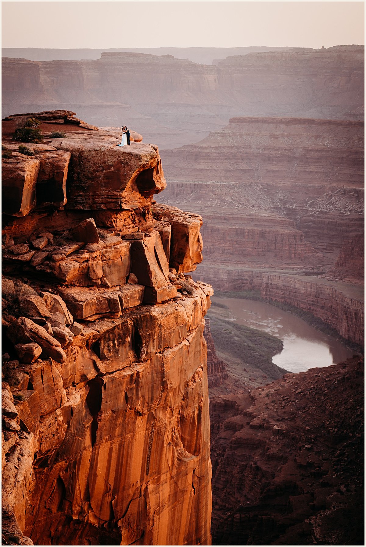 Bride and groom kissing scenic canyon | Lauren Crumpler Photography | Elopement Wedding Photographer