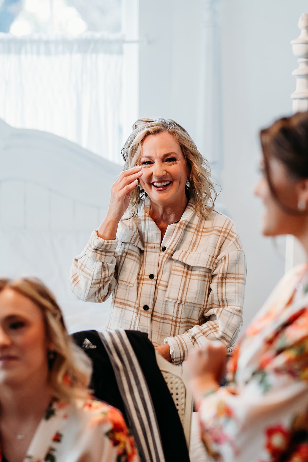  the bride’s mom emotional during the getting-ready process 