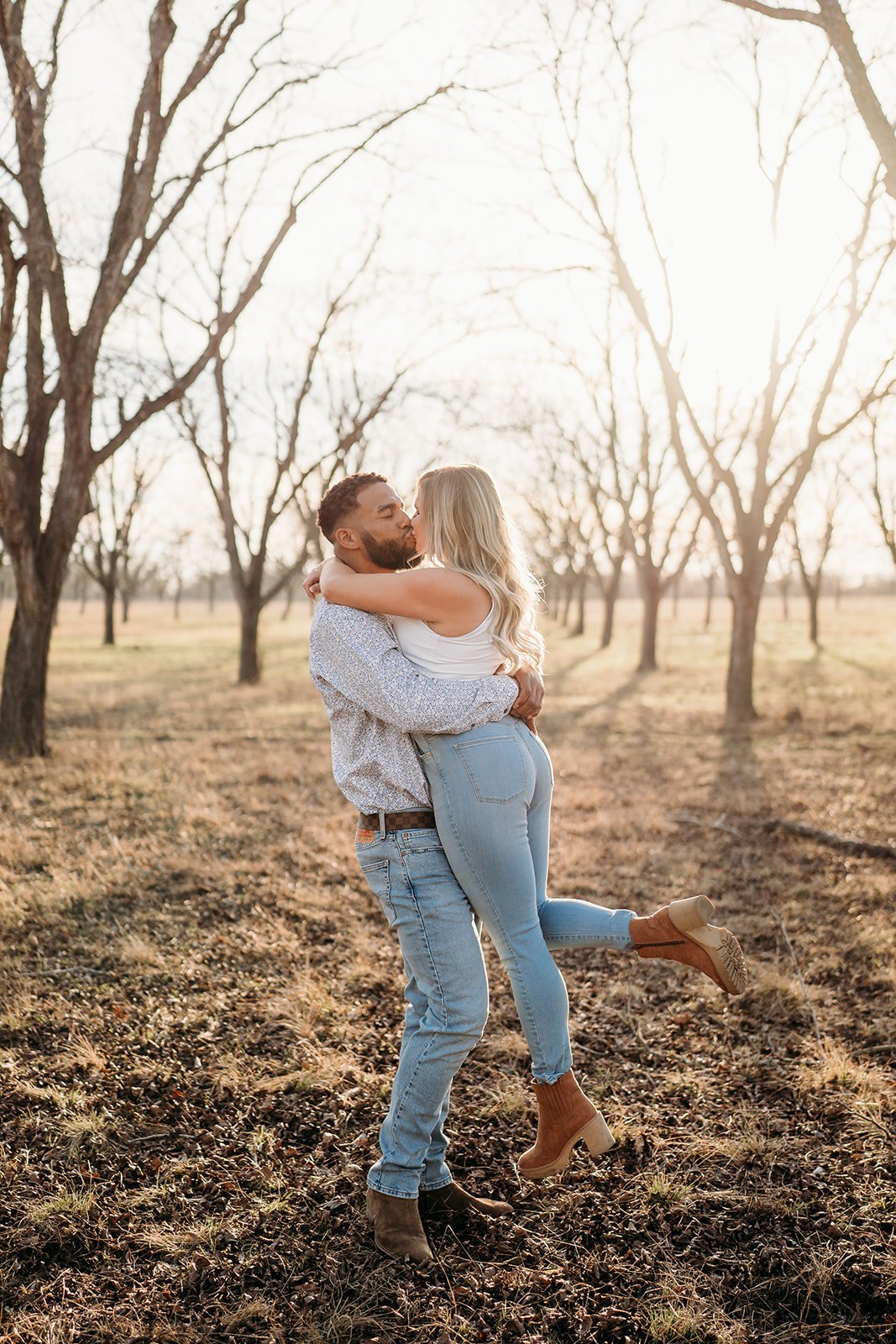 3 Tips to Help You Plan Your Unique Engagement Session
