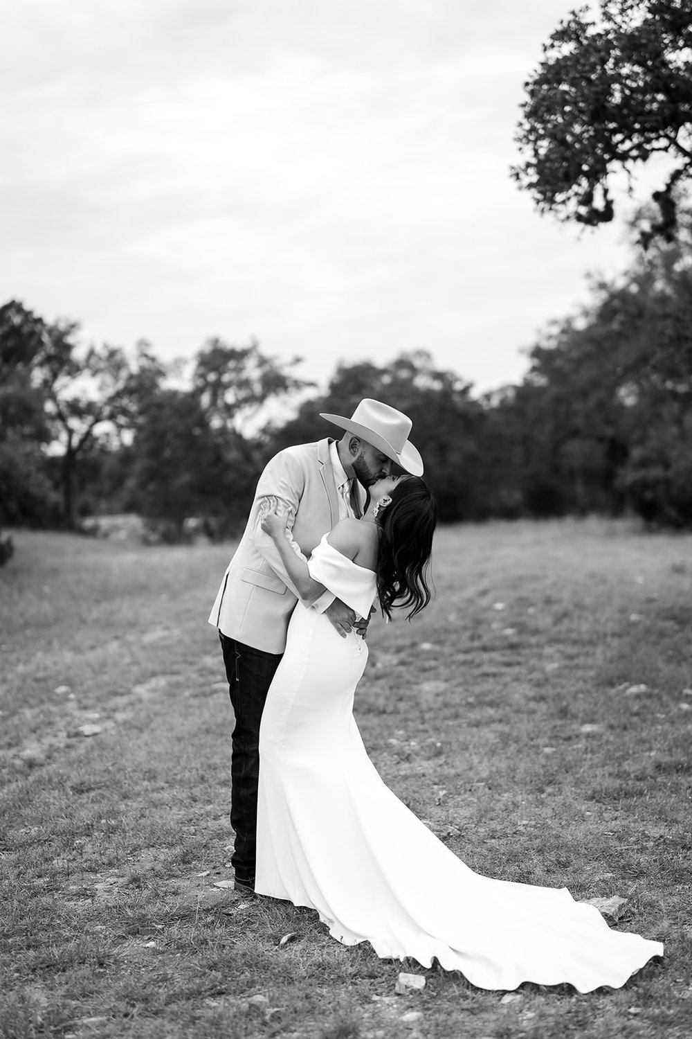 Jessica &amp; Beto’s Mexican Western Wedding at Park 31