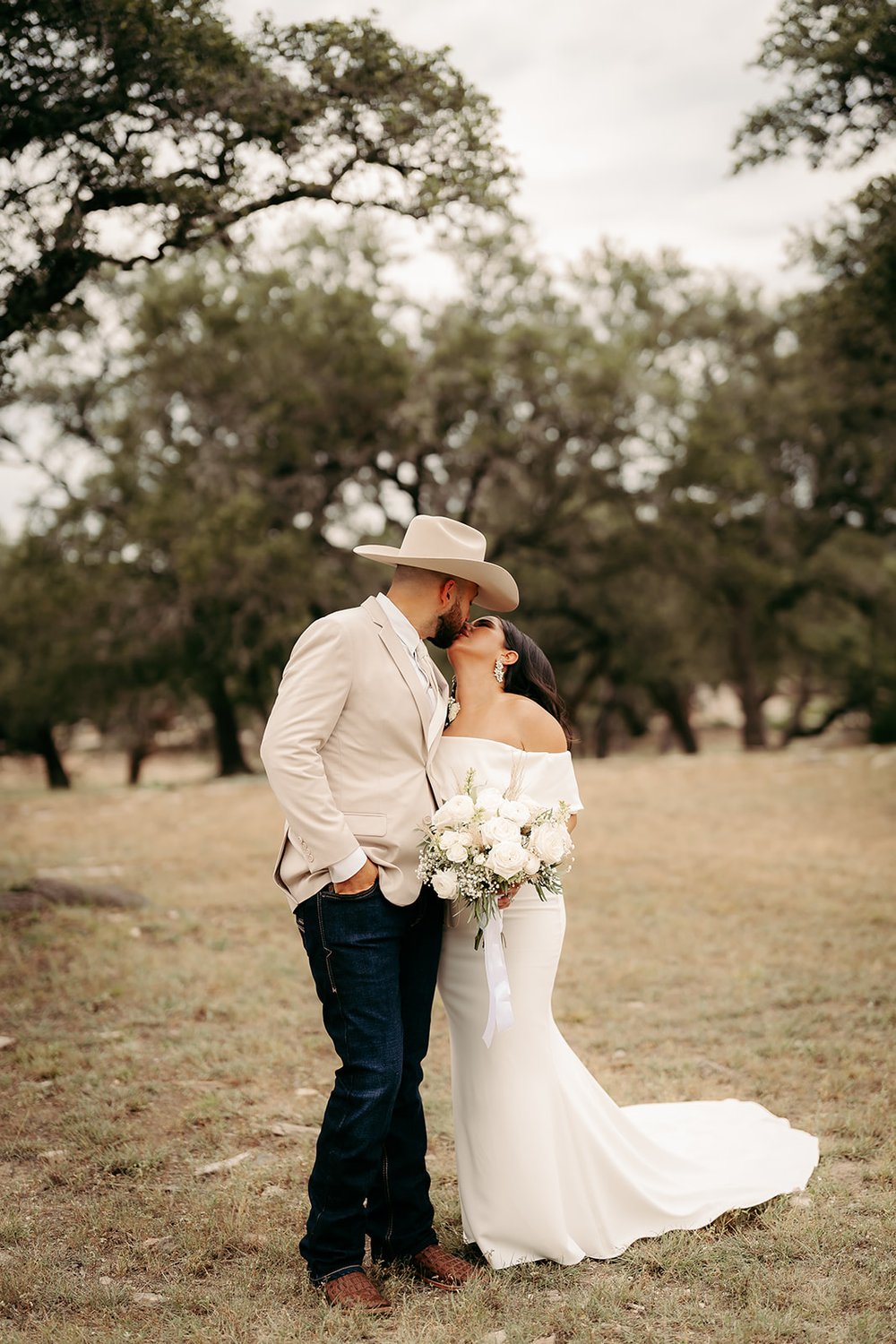 Jessica &amp; Beto’s Mexican Western Wedding at Park 31