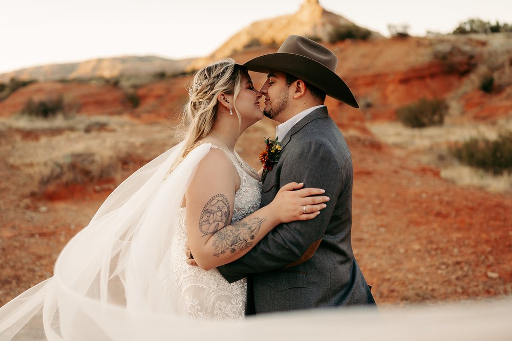 Eloping at Palo Duro Canyon State Park: Mini Guide