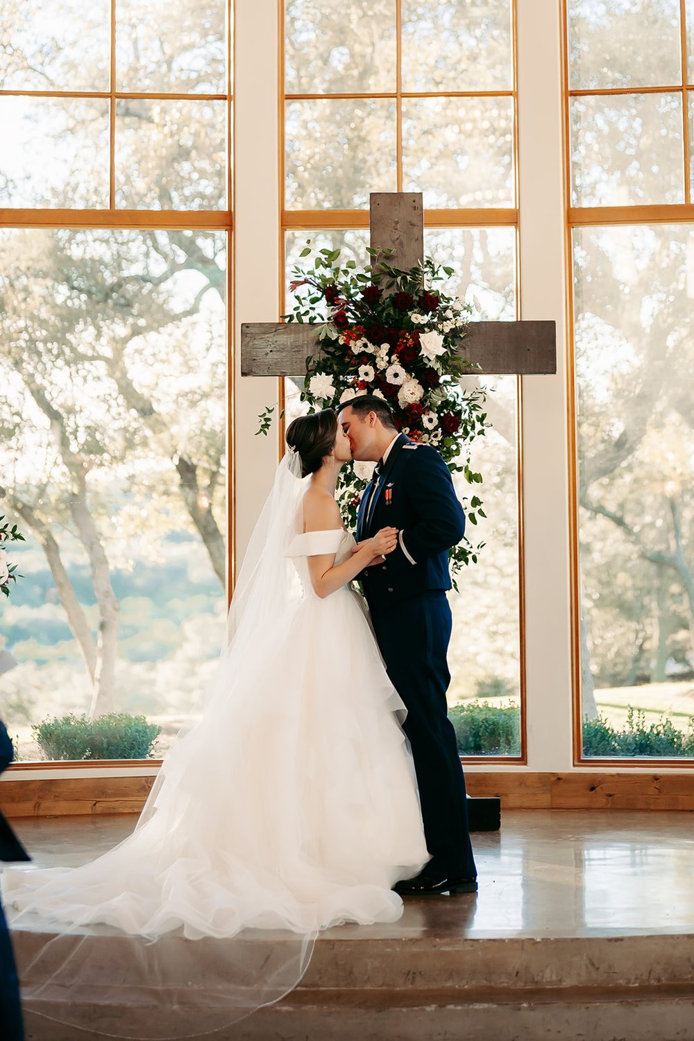 Beautiful Winter Wedding at Canyonwood Ridge, TX