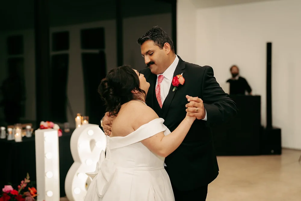 Woodsy Winter Wedding at Merrick Hollow in Wellston, OK