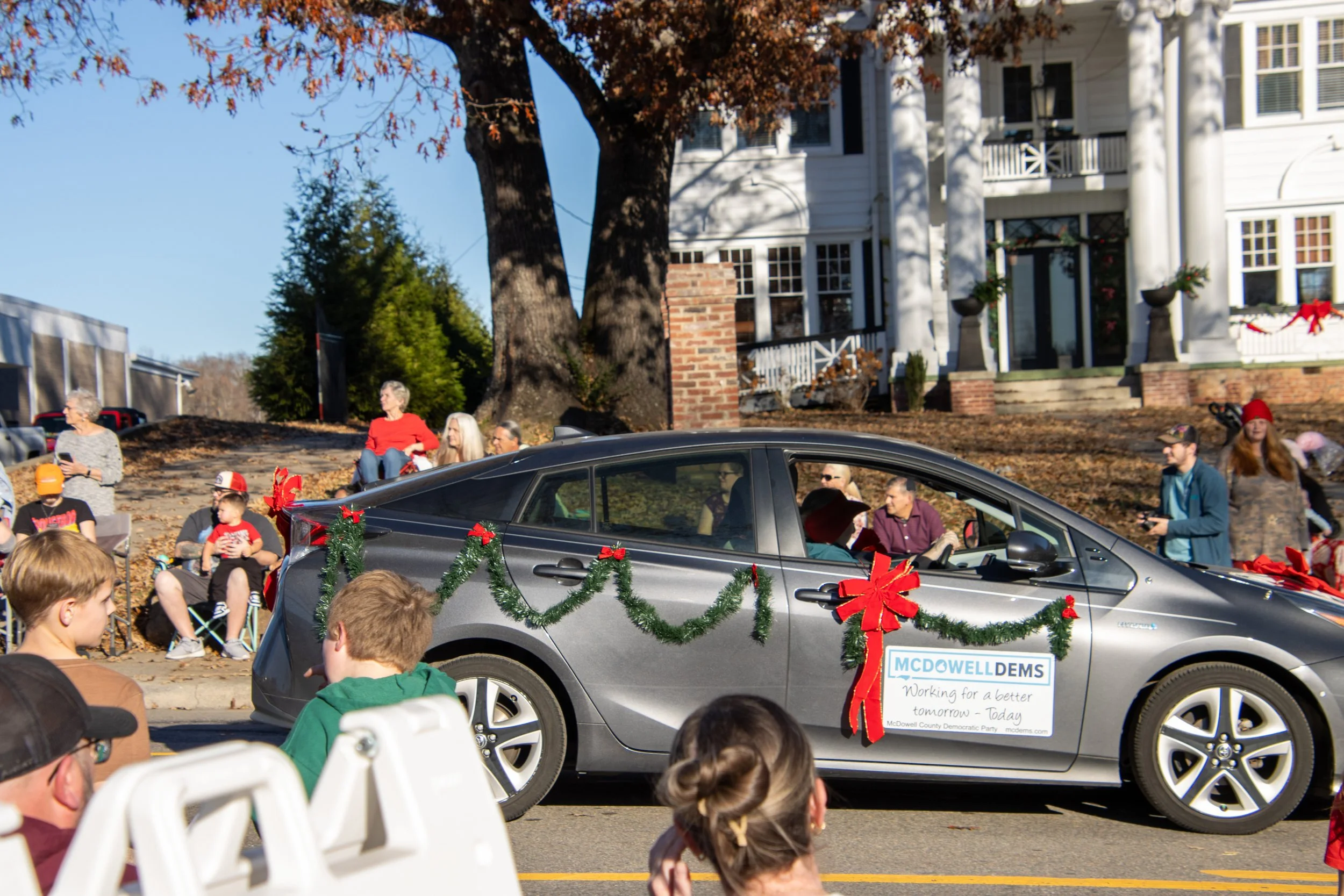 Parade-03.jpg
