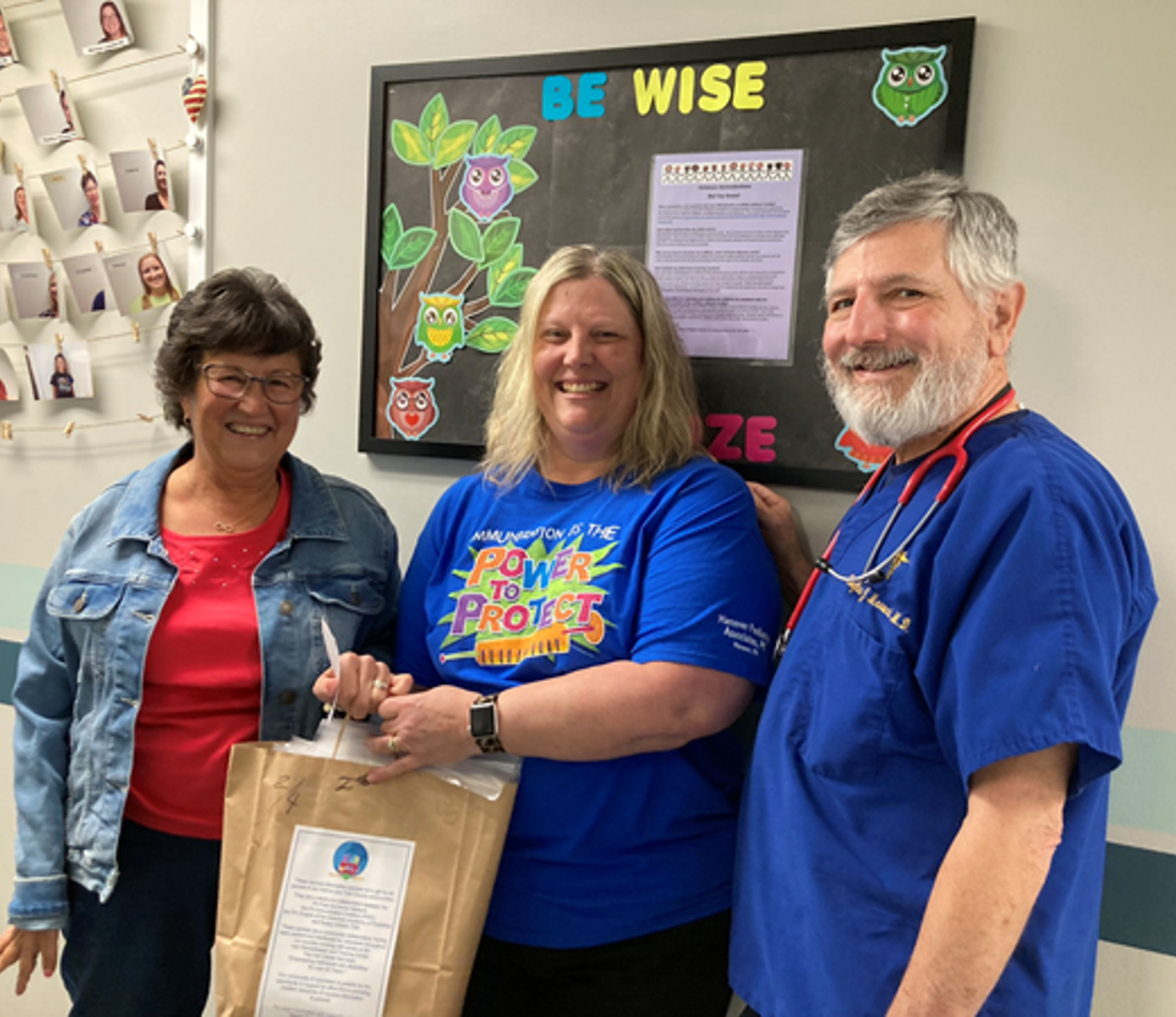  National Infant and World Immunization Week(s) were honored in Hanover, PA. PPSN delivered Pediatric Vaccine Information packed by community volunteers, to the Hanover Pediatric Associates 