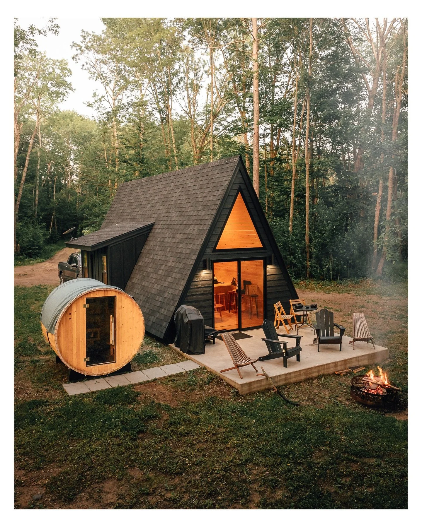 A Cuyuna Matata, what a wonderful place!
.
Who doesn&rsquo;t love an A-Frame? The simple yet super cozy A-Frame is part of a collection of unique stays from @cuyunamatata Tucked away in the pines near Crosby, it&rsquo;s the perfect spot to unplug, br