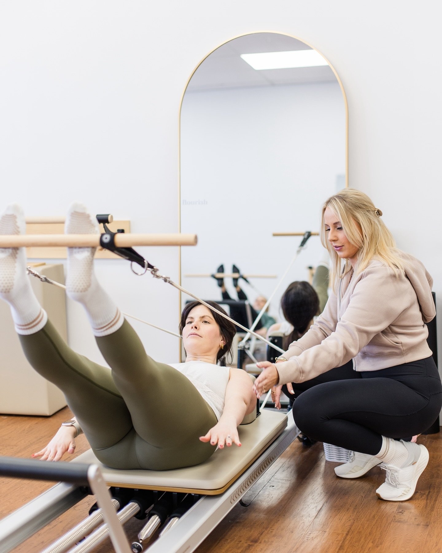 There&rsquo;s just a few more spots to come move with us this week! We can&rsquo;t wait to see everyone in the studio! 🤍🤸🏼 Book via @fitdegree by setting Pilates Barre Lex as your fitSPOT! Pilates will make you feel like you&rsquo;re walking on su