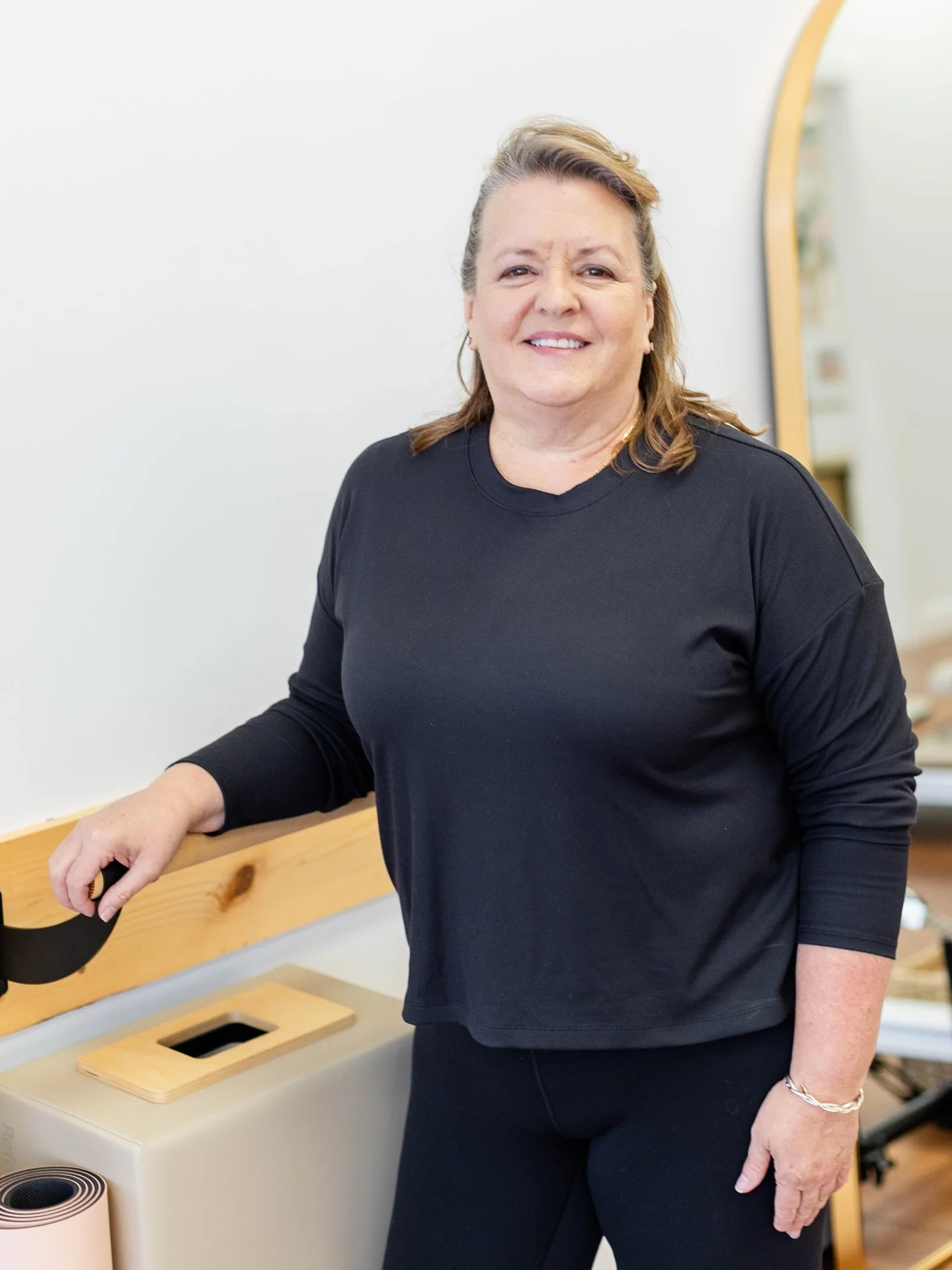 ✨ MEET YOUR PBL TEACHER: Karen ✨

Karen has been practicing Pilates for over a decade, and her love for the movement method eventually led her to become a Certified Pilates teacher, eager to share its incredible benefits with others. Pilates Barre Le