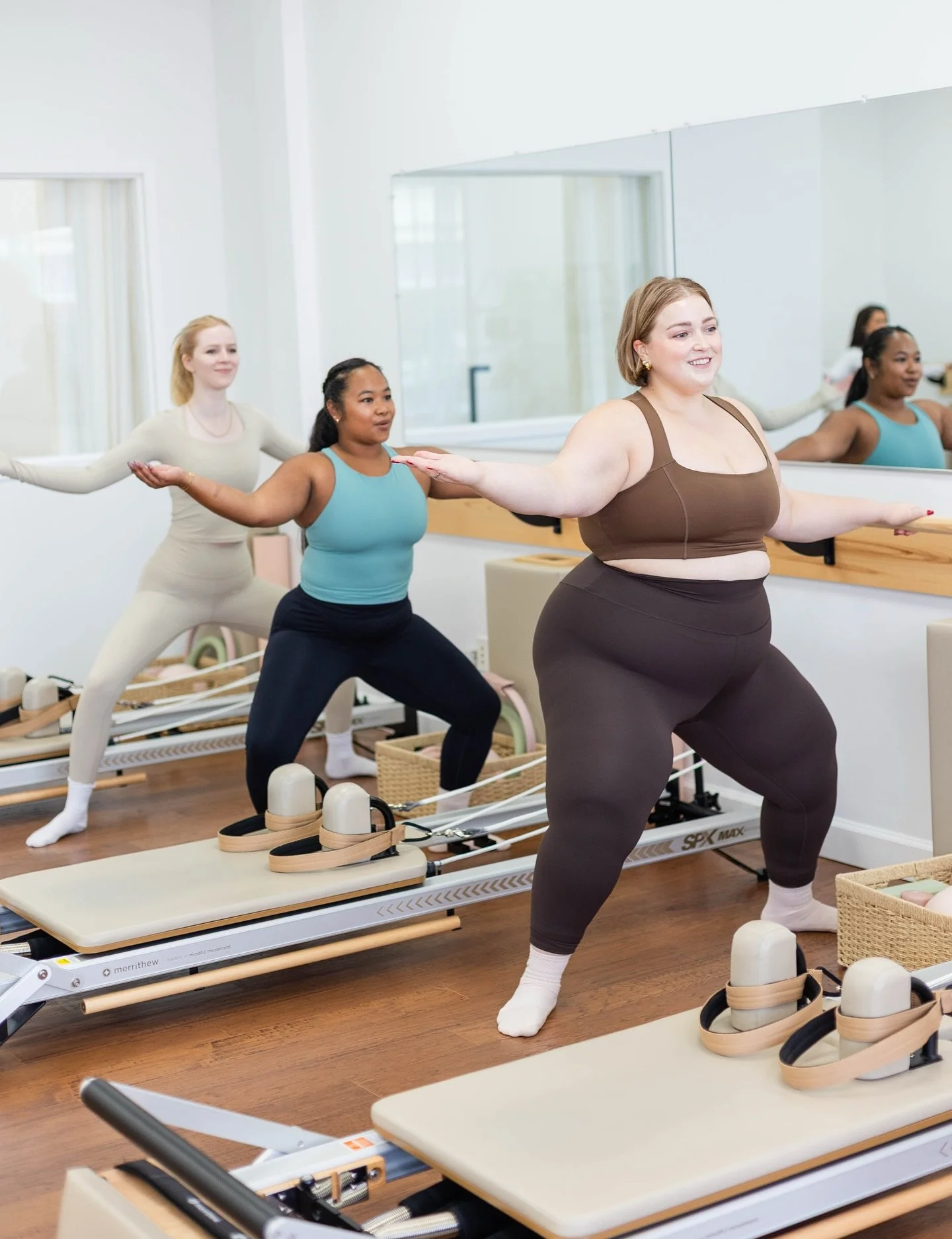 Friday reminder ✨
Be gentle with yourself.
Honor your pace.
Your body is doing more for you than you realize. 🤍 

&amp; P.S. don&rsquo;t forget to reserve your spot in your fave classes early! 😉