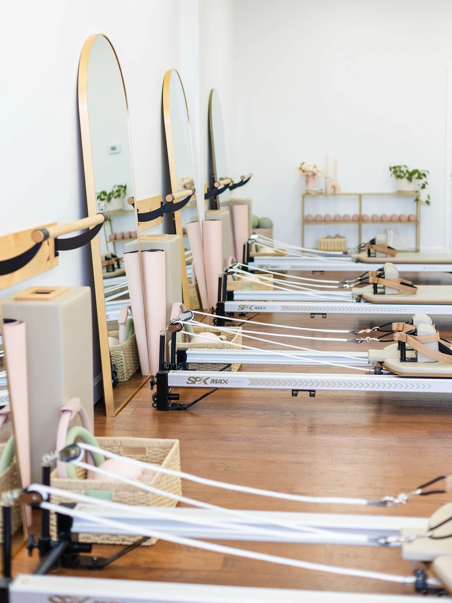 We completely understand that trying out a new studio can be a tad intimidating, but we want to assure you that at Pilates Barre Lex, your comfort is our top priority. From the moment you walk through our doors, you&rsquo;ll be greeted with a warm an