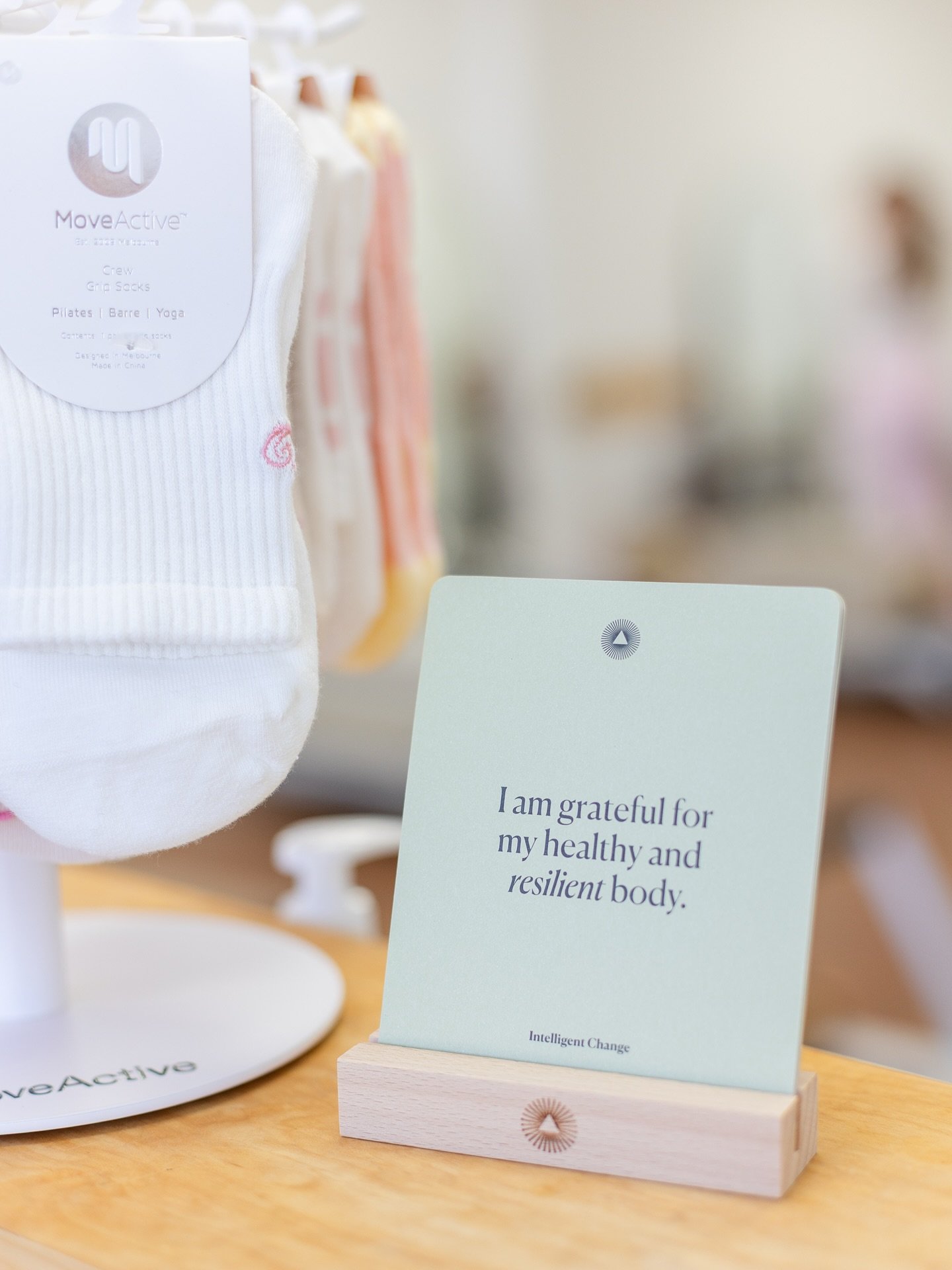 Saturday gratitude! ✨ Feeling thankful for a strong, resilient body that shows up for me every day. 🤍 Grippy socks on, ready to move, stretch, and flow into the weekend. 
&bull;
&bull;
&bull;
#PilatesBarreLex #GratefulBody #SaturdayFlow #MoveWithPur