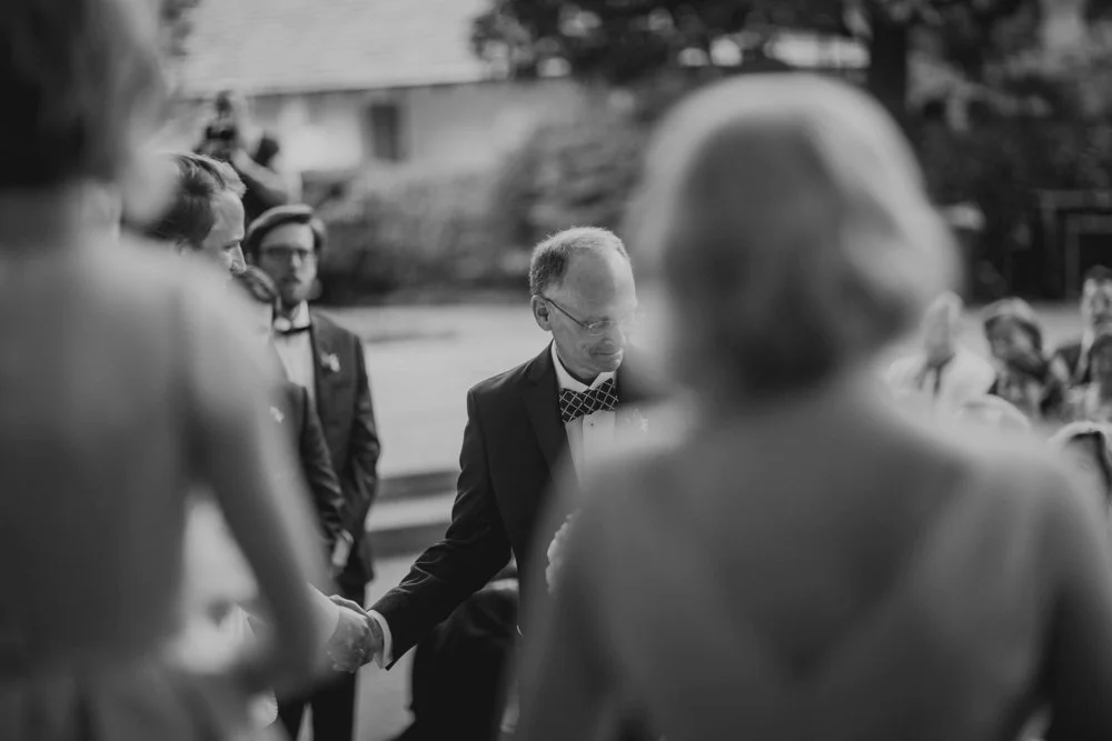 giancoli_3cerem_362_BW_WEB.jpg