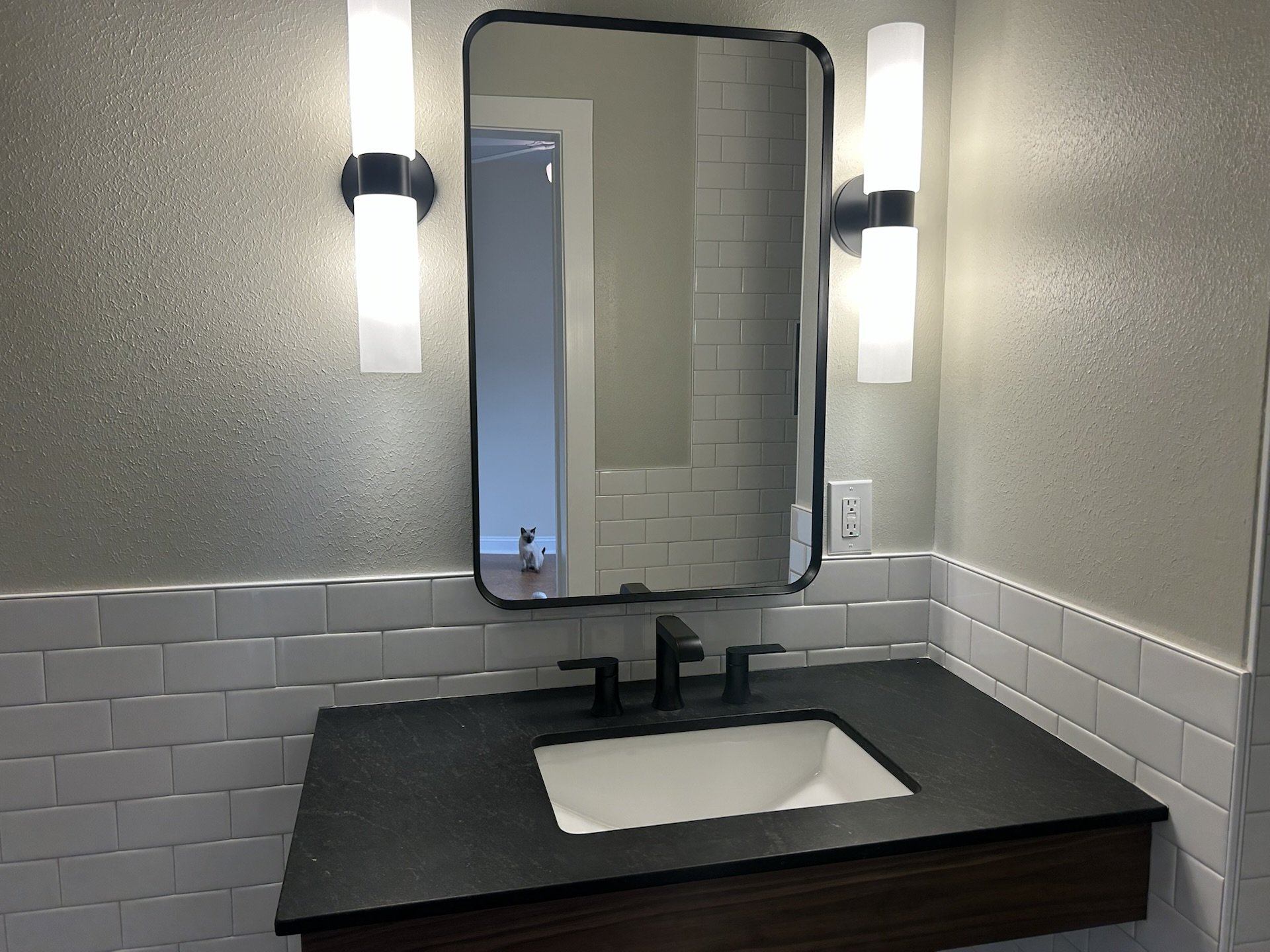 03-after-vanity.jpg