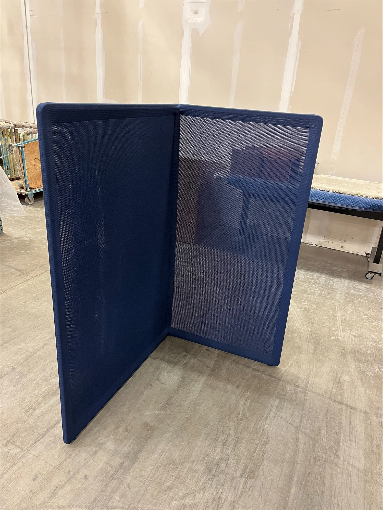  Steelcase – Be Free Knit Screen
 Left-handed
 41”W x 31”W x 59”H
 Sky knit (medium blue)
 Qty. 1  |  $225