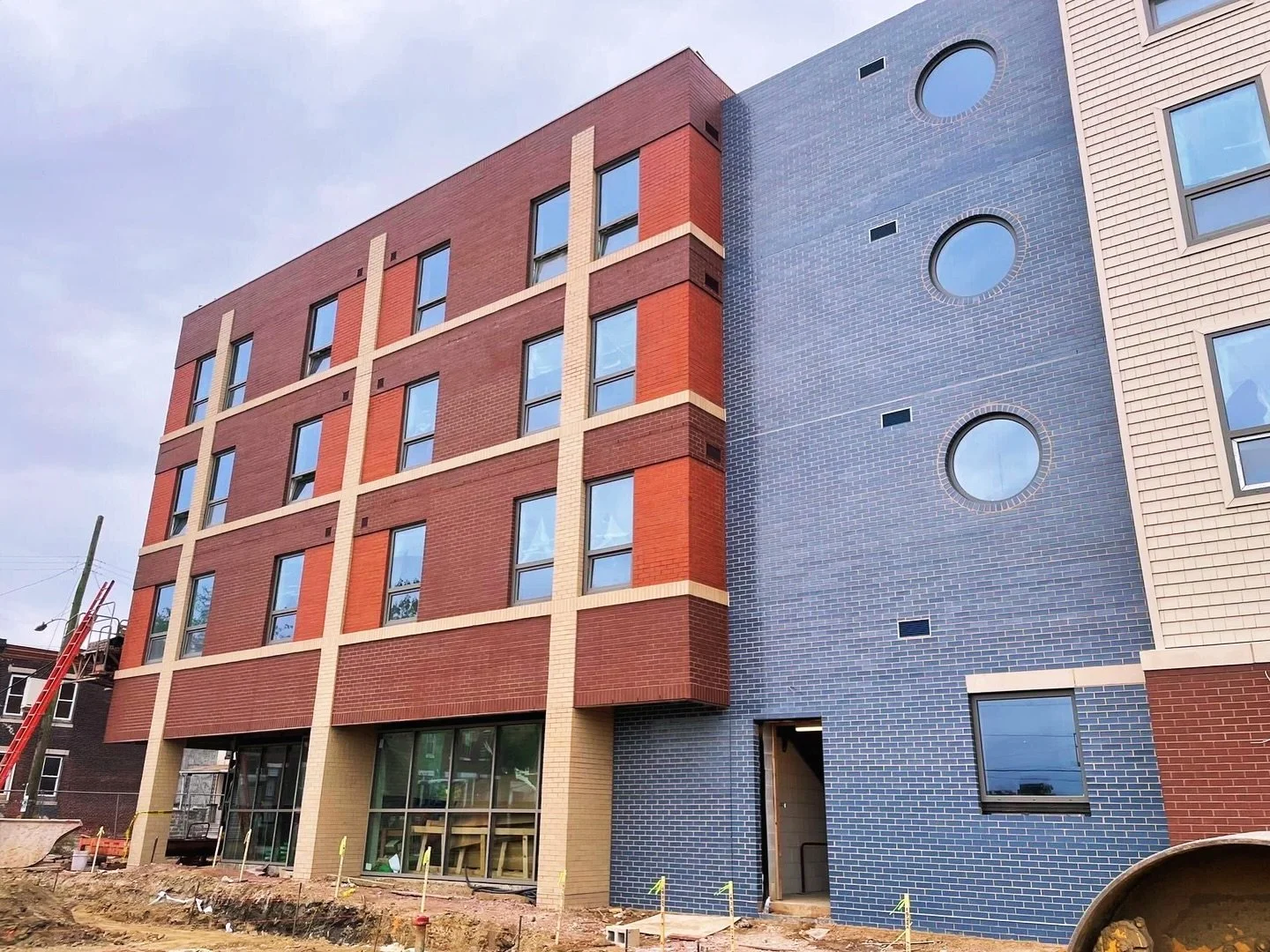 There&rsquo;s a lot to love about this brick exterior at NewCourtland Clearfield Apartments in Philadelphia&rsquo;s Allegheny West neighborhood. 🤩 Every step is being built with purpose, pride, and heart as Giles J. Cannon leads the brickwork with d