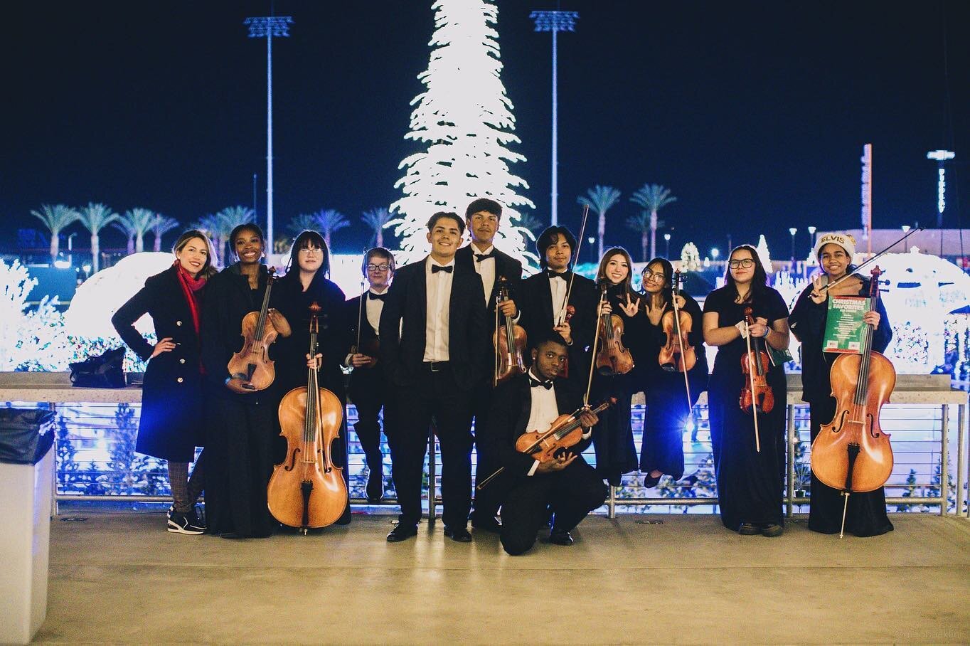 Del Sol Academy Orchestra at Enchant Christmas 2024!🎄🤶🎅❄️☃️ 
@enchantchristmas @enchantlasvegas 

Photo credits
📸 @meobaakliniphotography