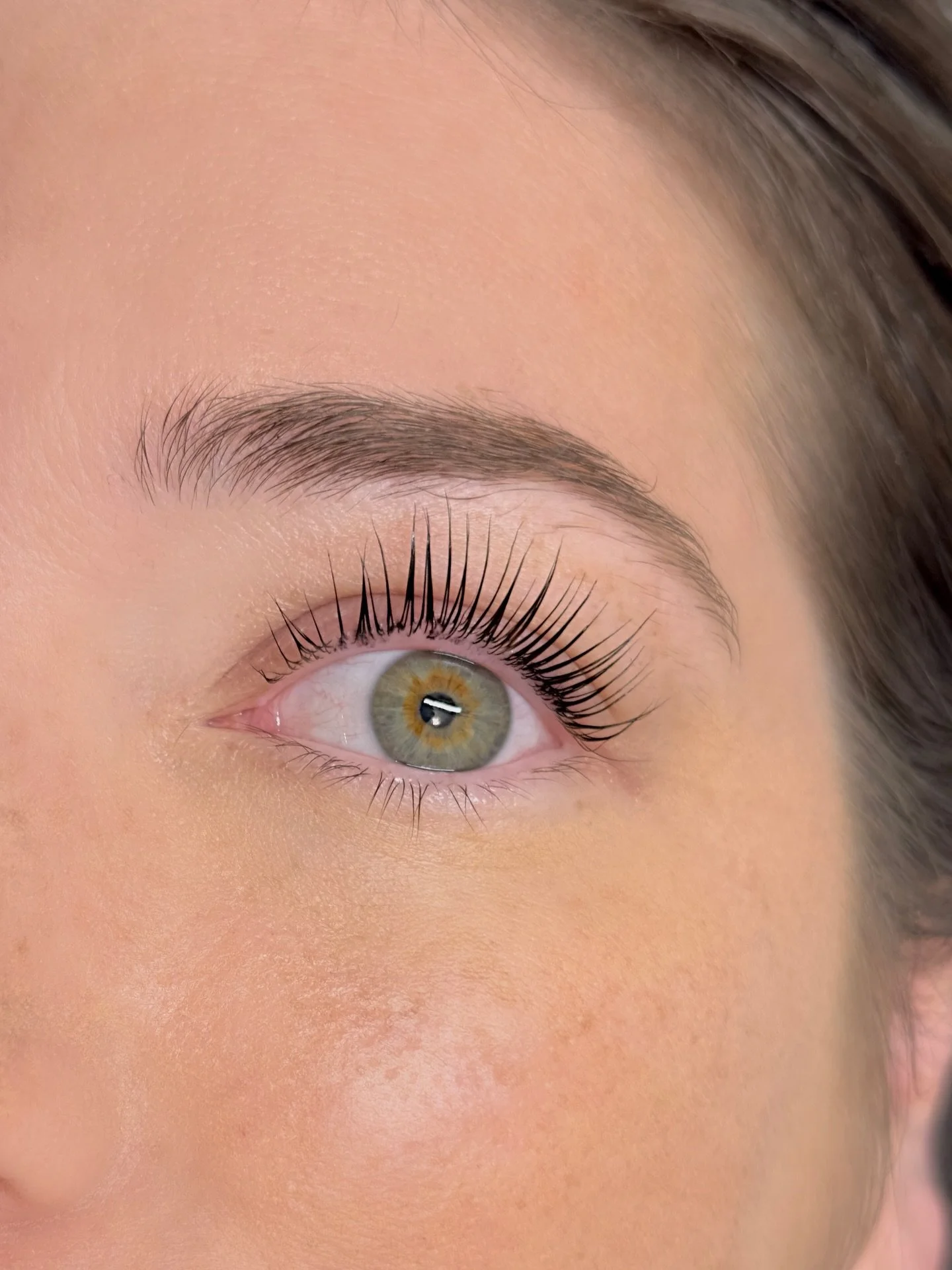 Client&rsquo;s 10th yumi lash lift 🪽 I&rsquo;ve done this client&rsquo;s lashes before &amp; after pregnancy &amp; I feel so grateful when I&rsquo;m trusted during these special times. I love getting to see my clients&rsquo; babies too ✨

#newyorkla