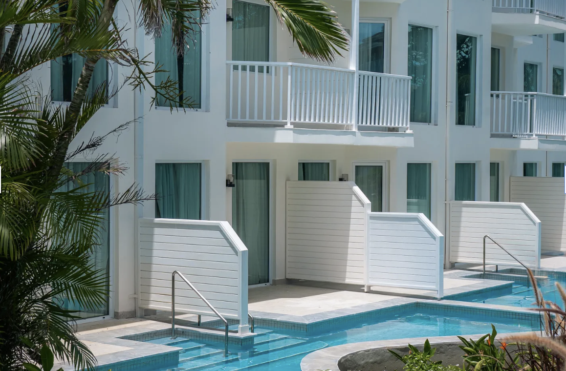 Swim Up Rooms