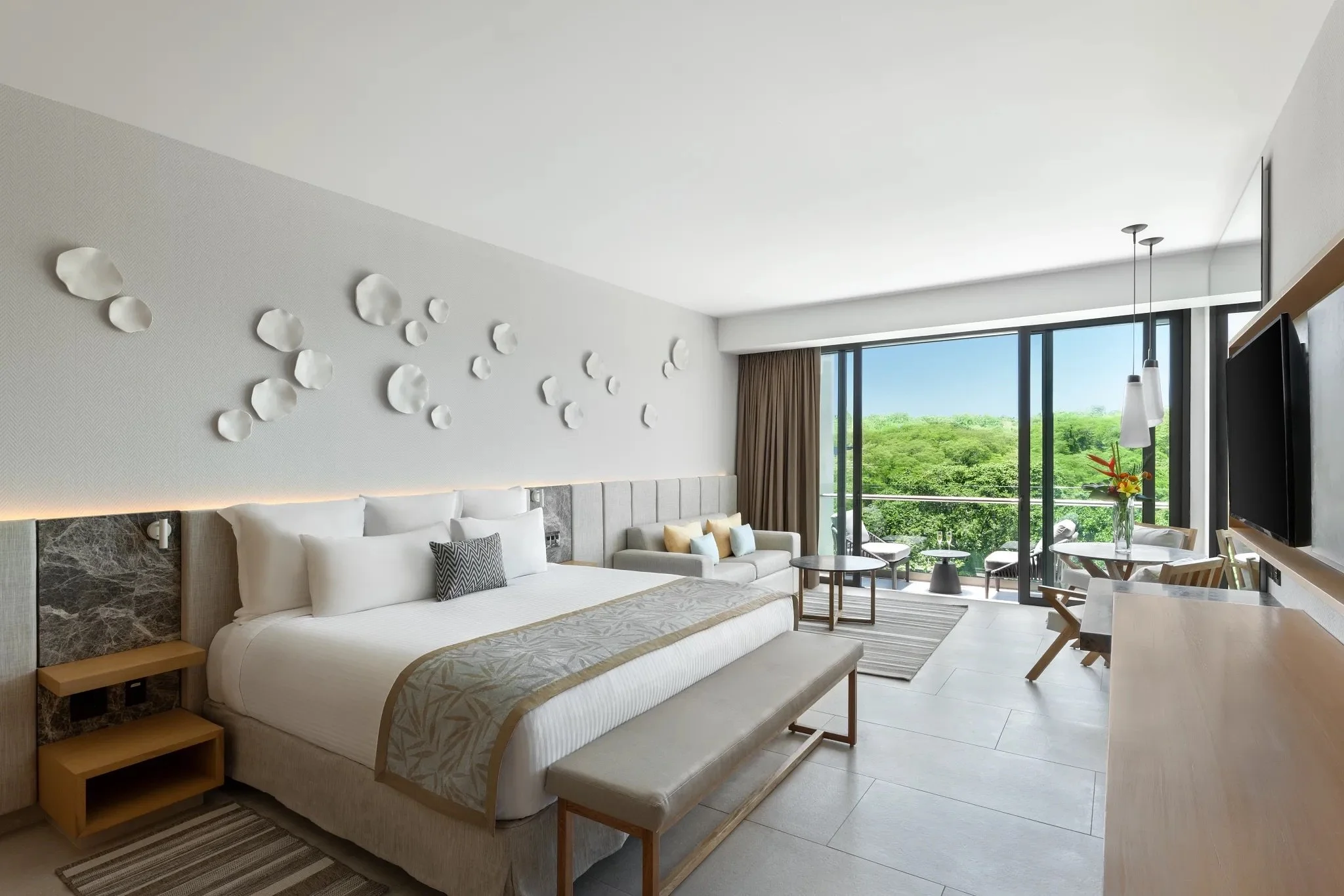 Preferred Club Junior Suite Tropical View