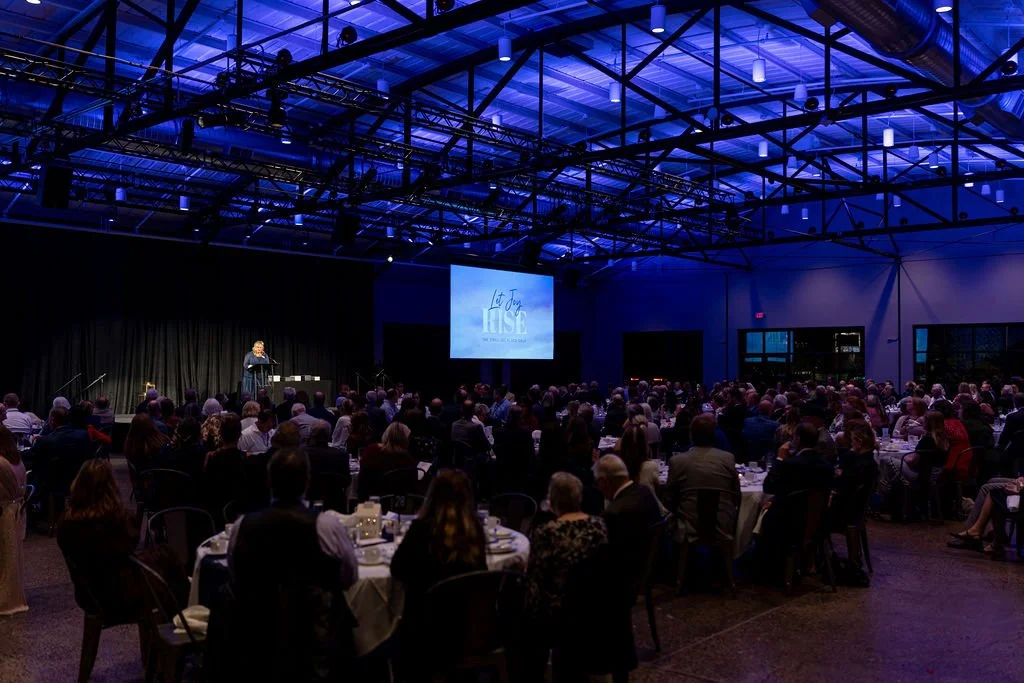 '26DwellingPlaceGala-09099.jpg