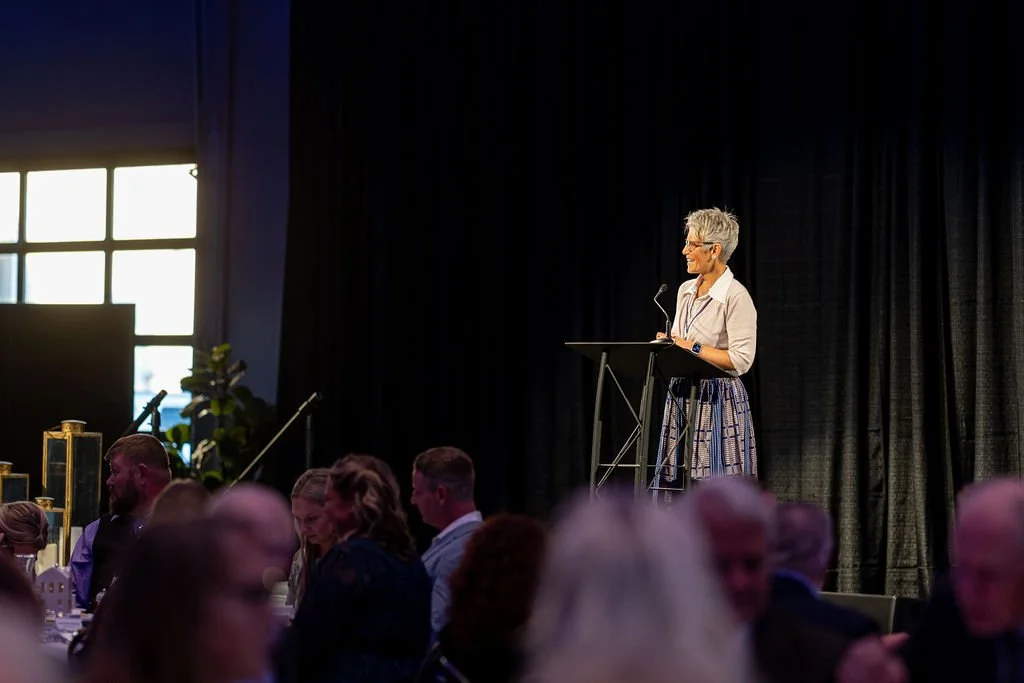 '26DwellingPlaceGala-08725.jpg