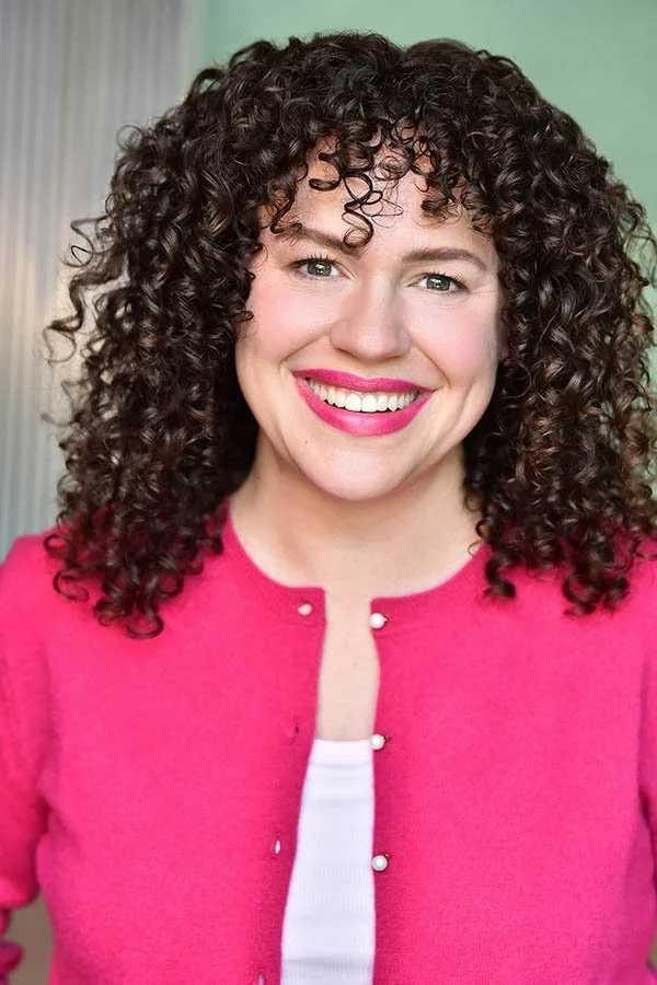 laughing-brunette-actress-commercial-headshot-los-angeles.jpg