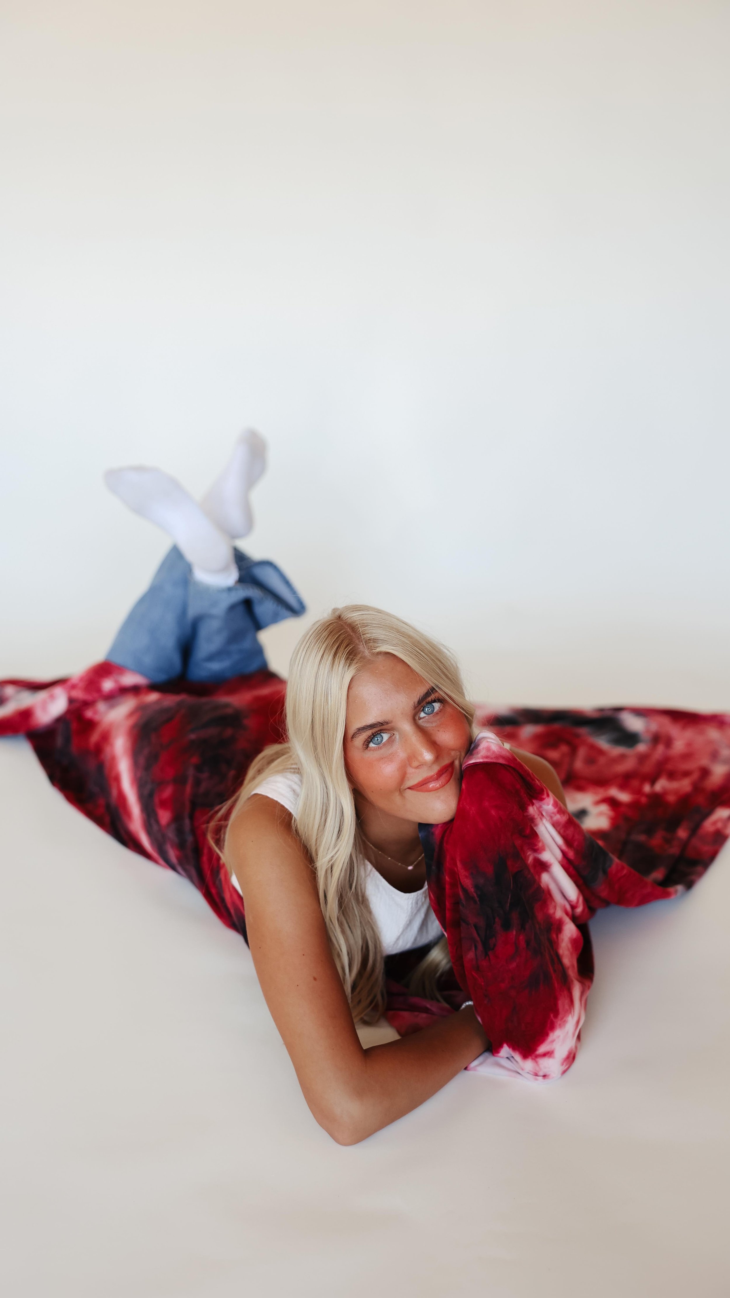Shop out extended holiday sale now🎁🎄🫶🏼✨
Use code HOLIDAY15 for 15% off all adult swaddles!!