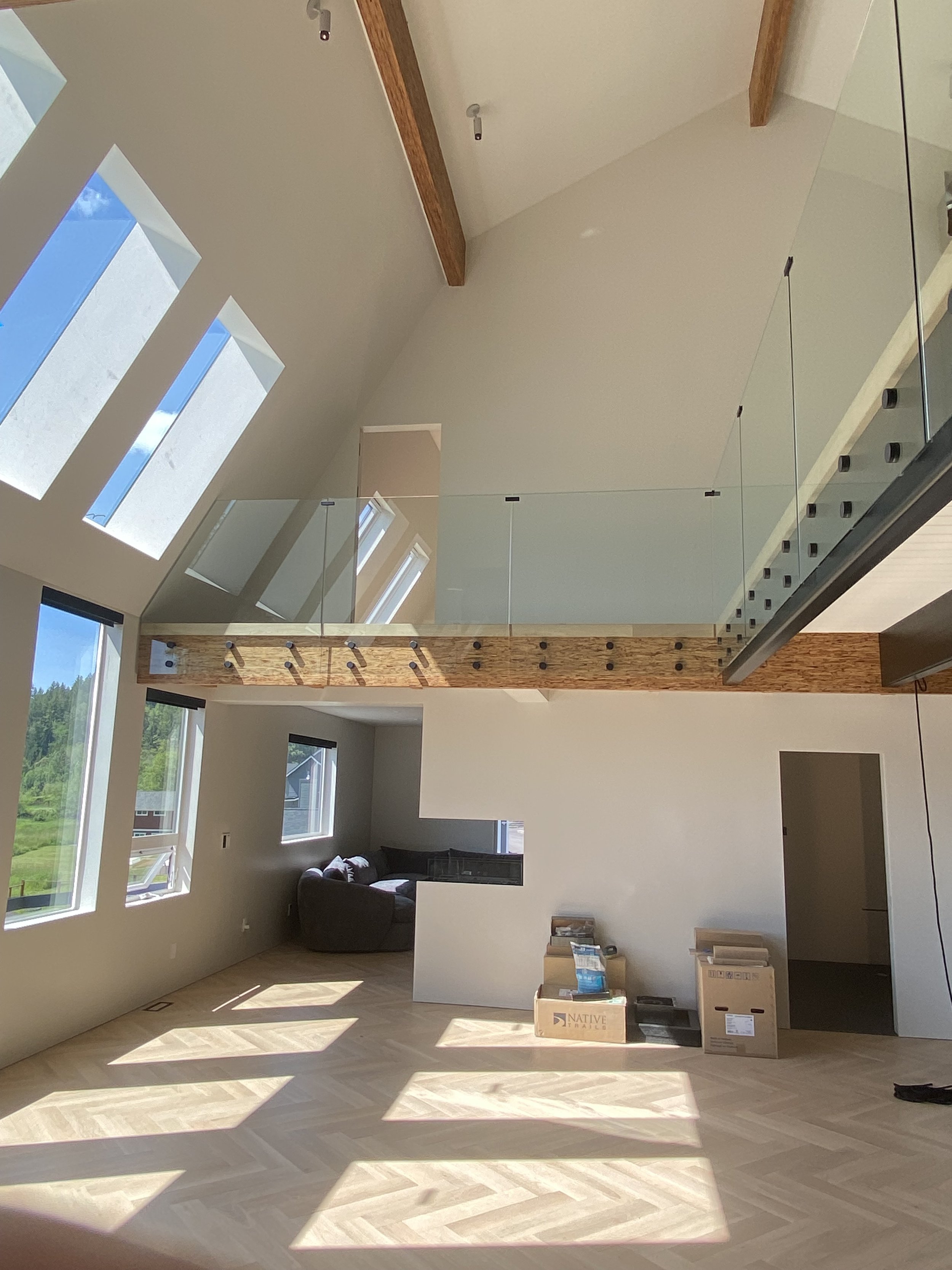 Level 5 skim coat drywall and smooth wall finish with premium interior paint in Snohomish County WA