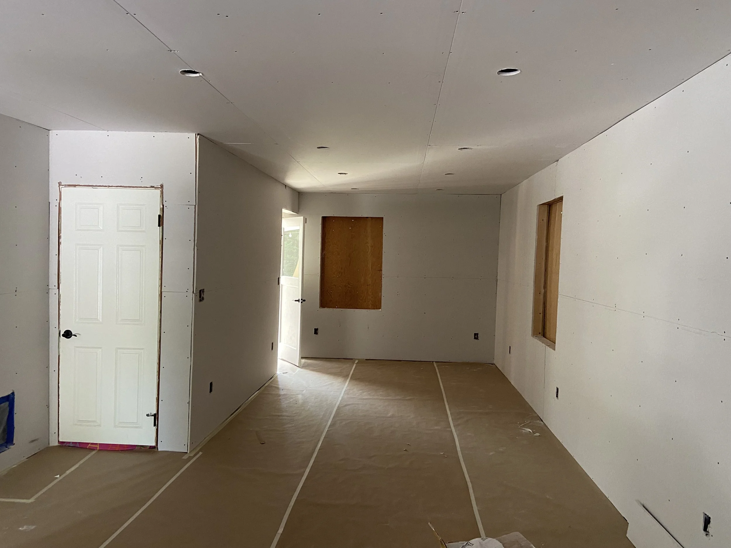 Drywall delivery and calculated stocking in Snohomish and King County, WA — L.A. Drywall Inc.