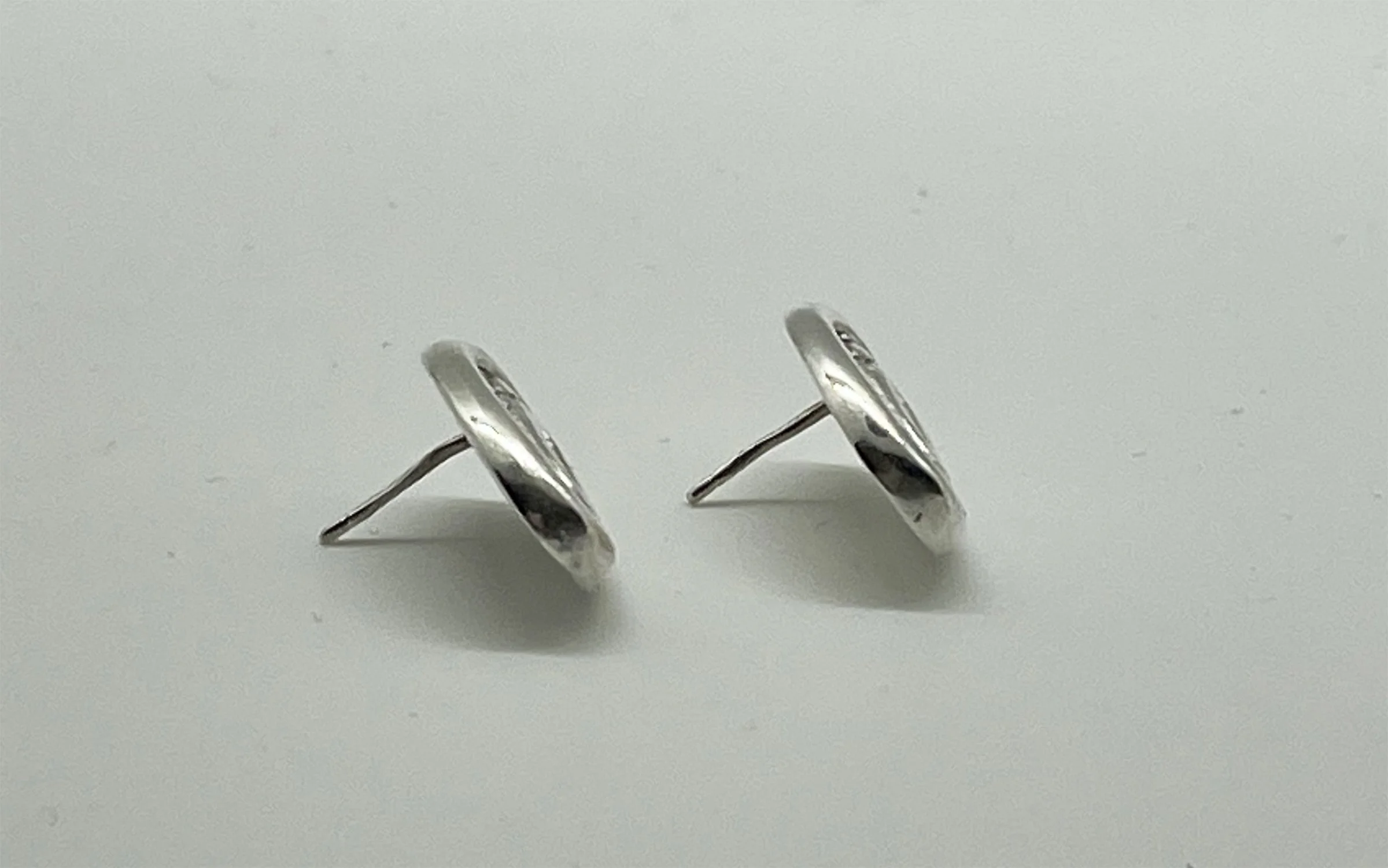 earring back.jpg